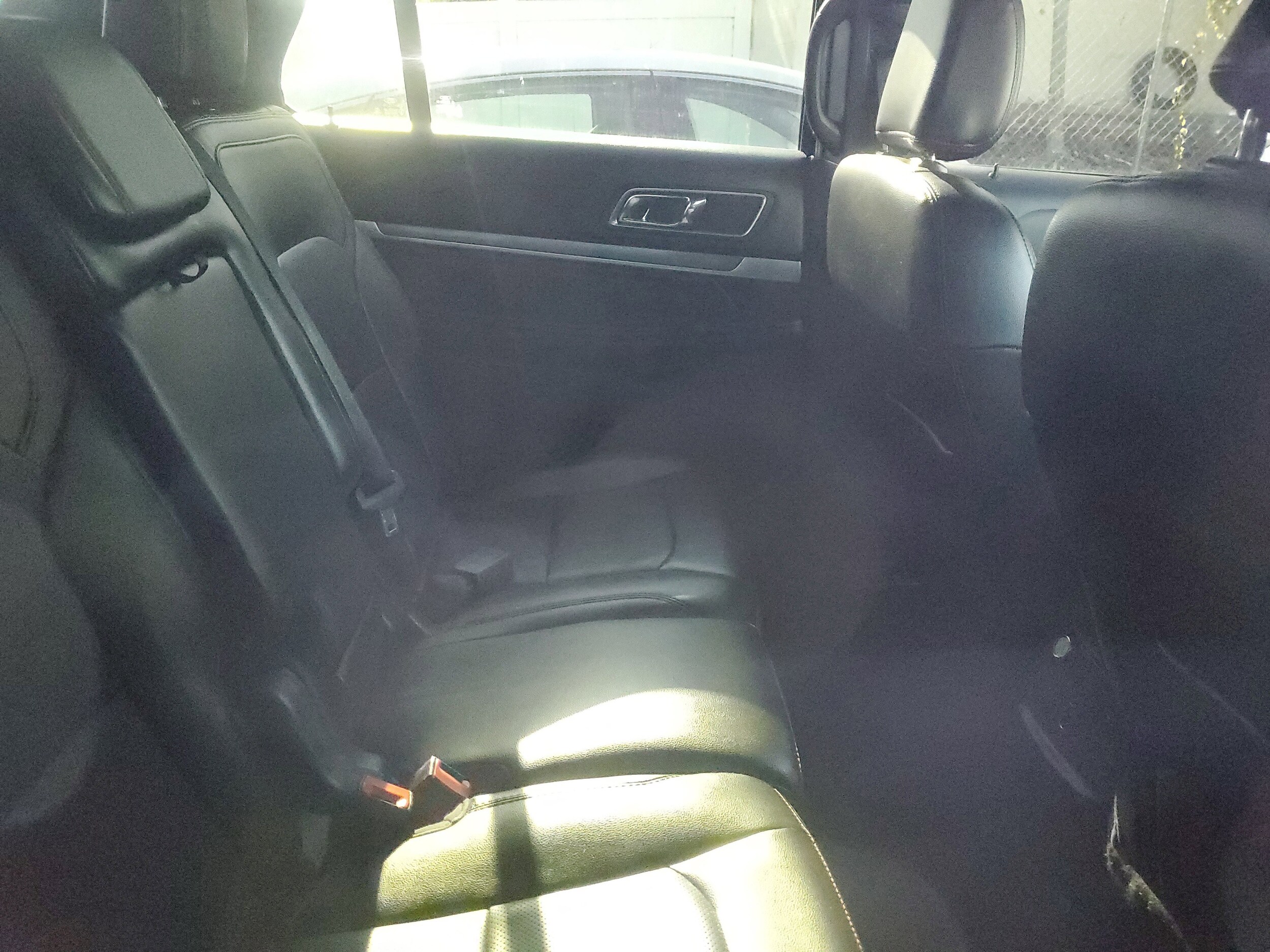 2018 Ford Explorer Sport photo 3