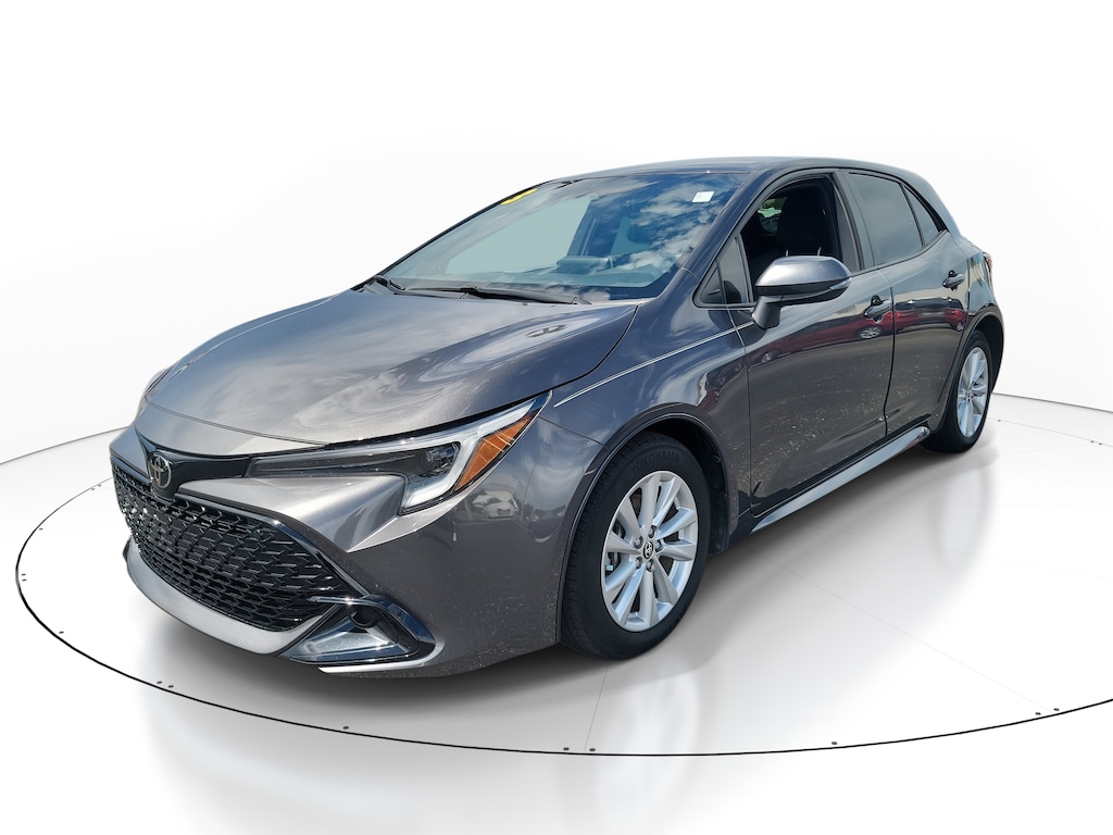 Used 2023 Toyota Corolla Hatchback SE SE CVT