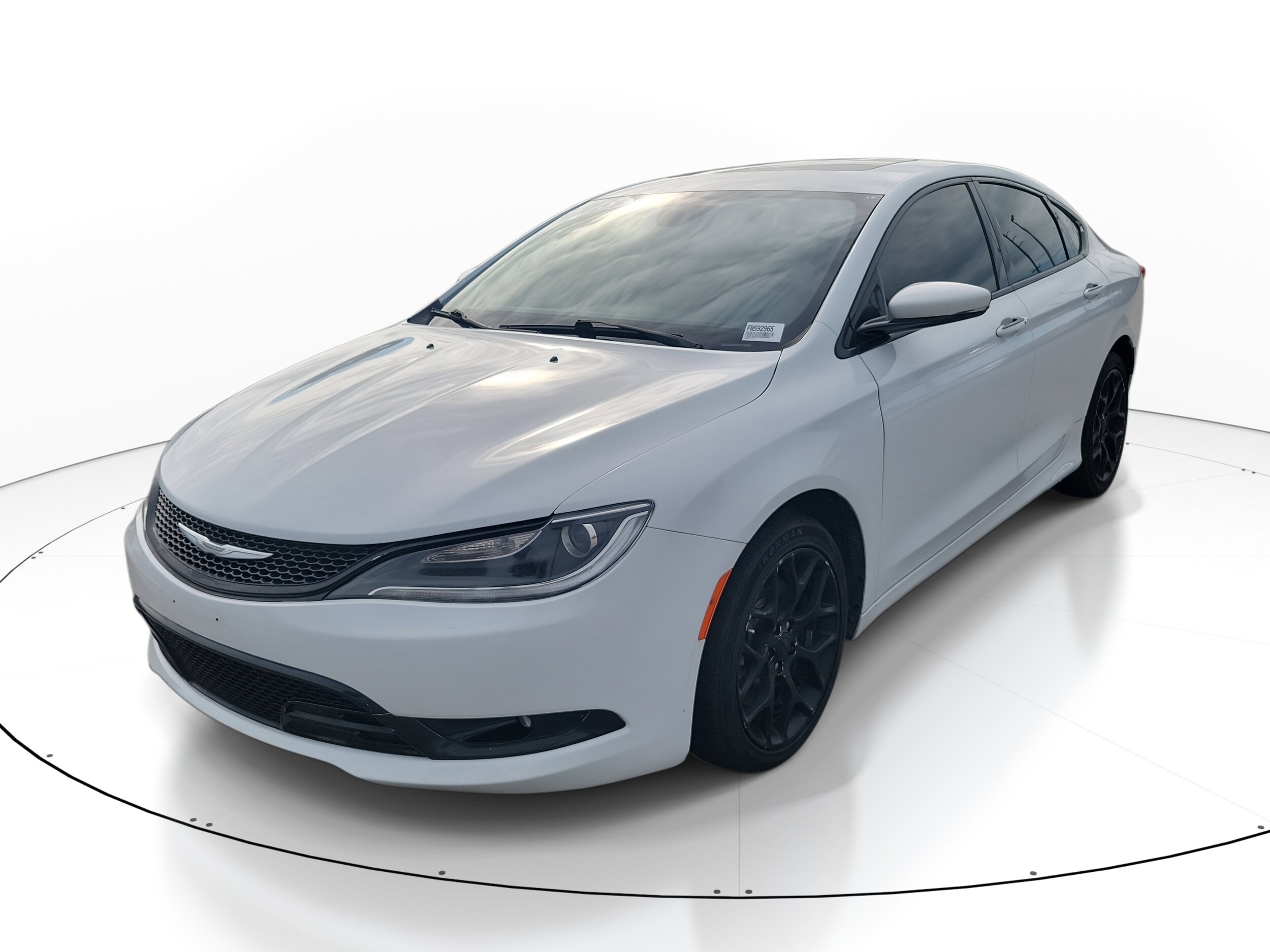 2015 Chrysler 200 C photo 2