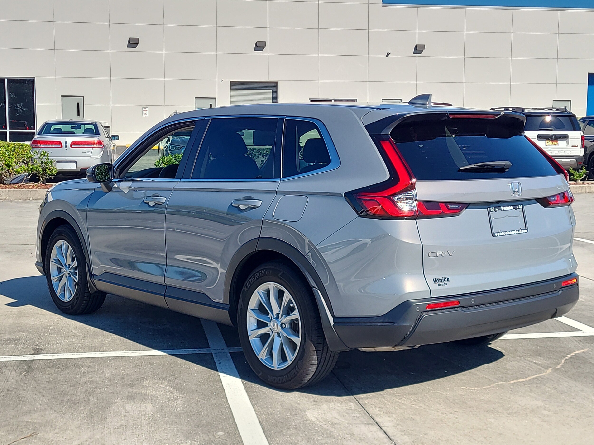 2024 Honda CR-V EX-L photo 4