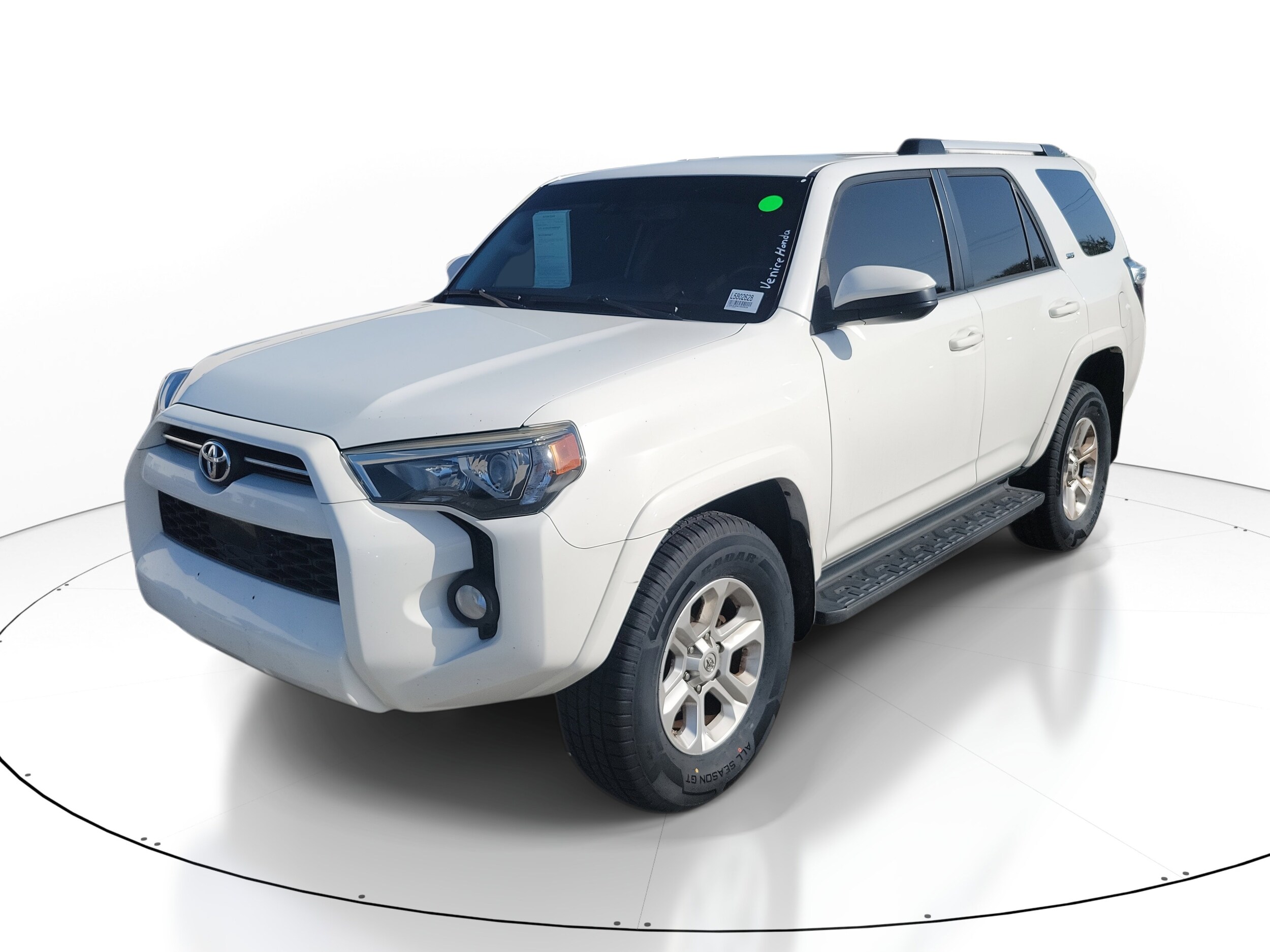 2020 Toyota 4Runner SR5 photo 3