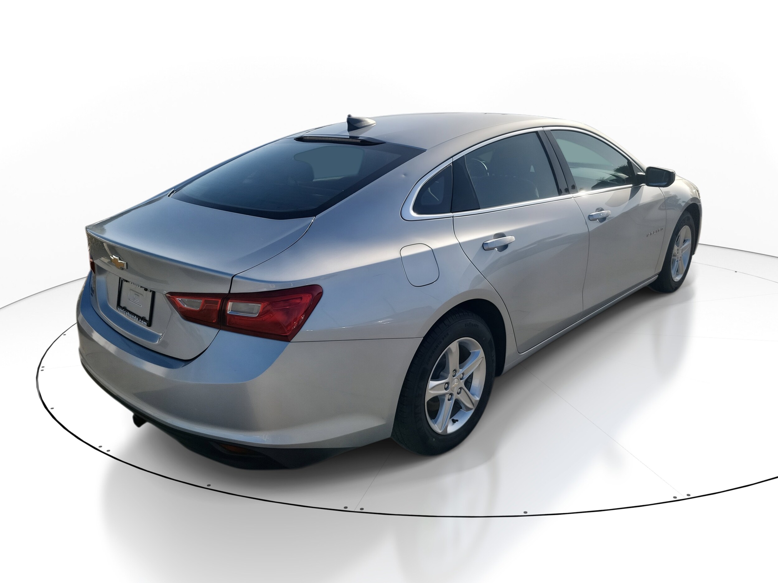 2019 Chevrolet Malibu LS photo 4