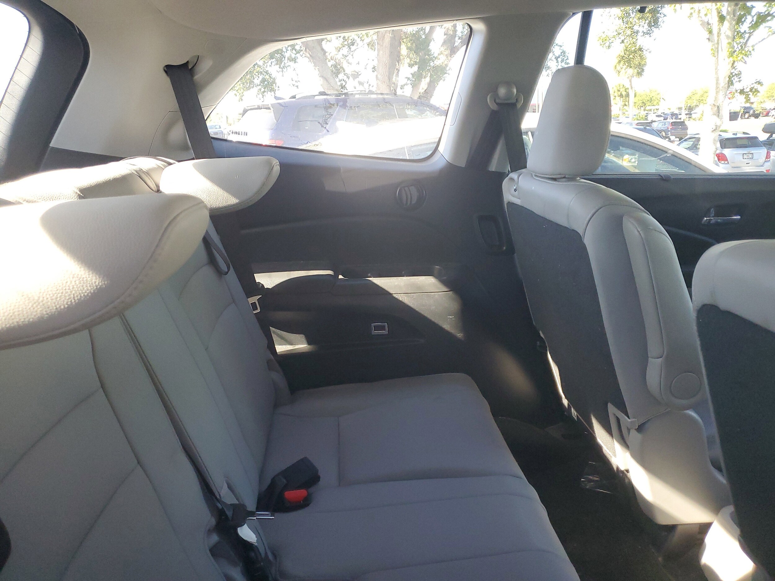 2020 Honda Pilot Elite photo 2