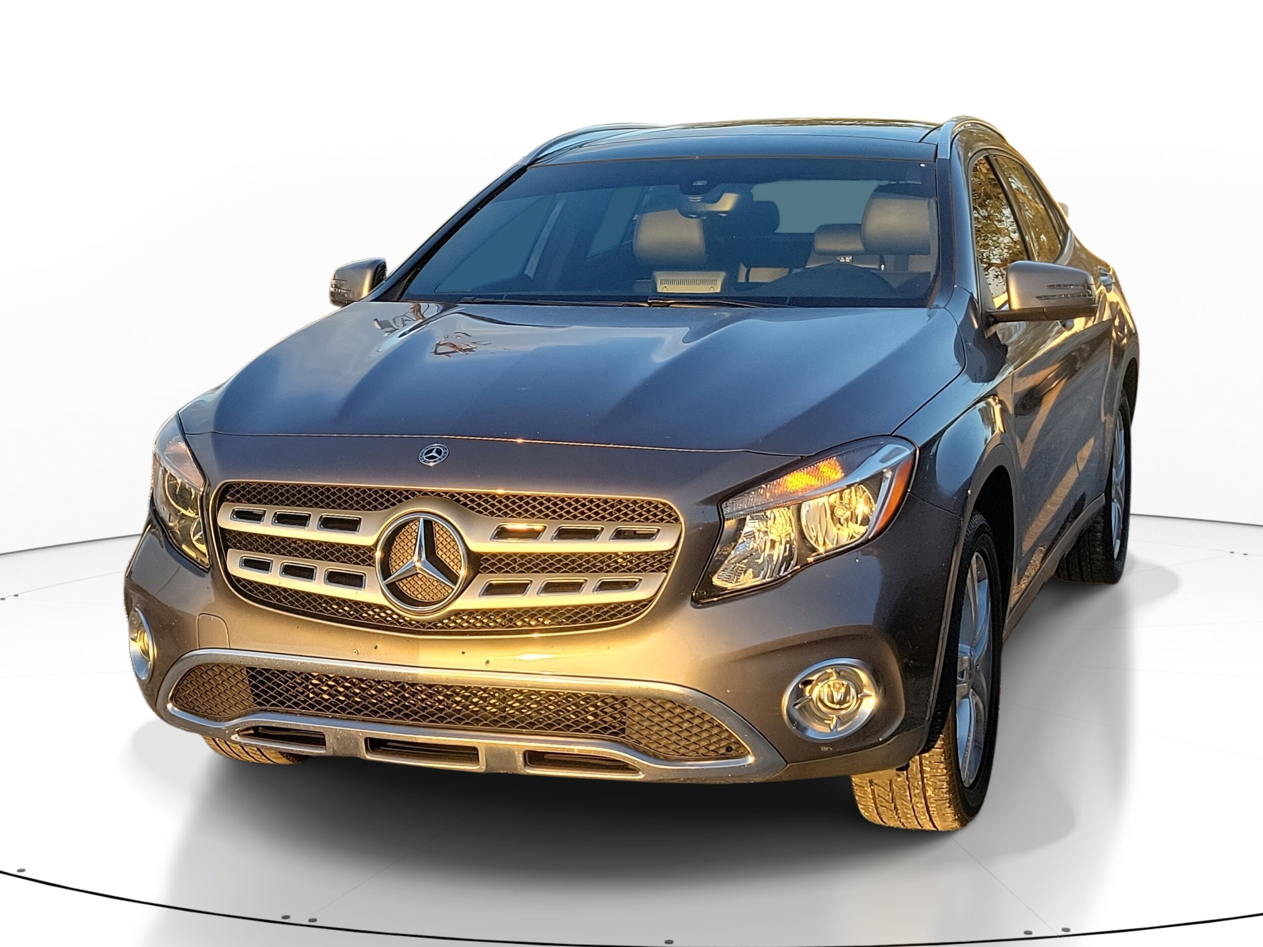 2018 Mercedes Benz GLA 250 photo 2
