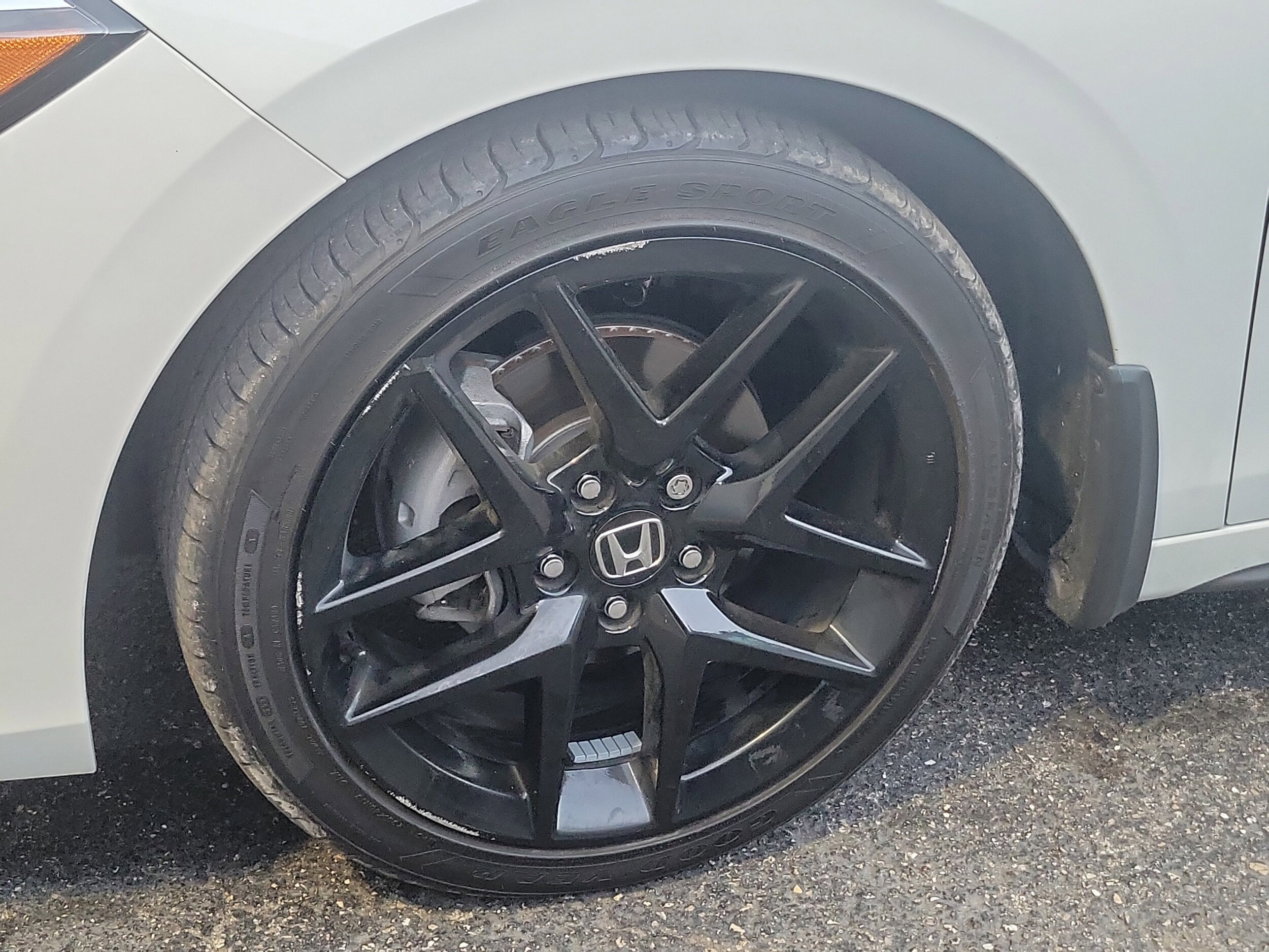 2024 Honda Civic Hatchback Sport photo 4