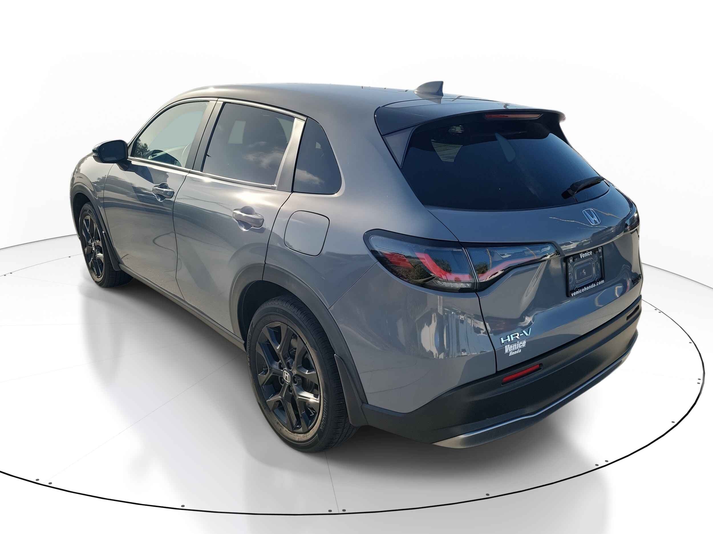 2024 Honda HR-V Sport 2WD photo 2