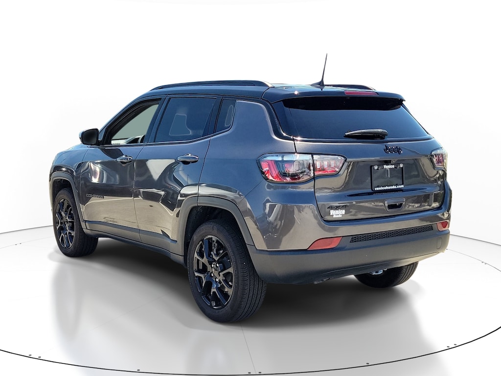 Used 2023 Jeep Compass Altitude Altitude 4x4