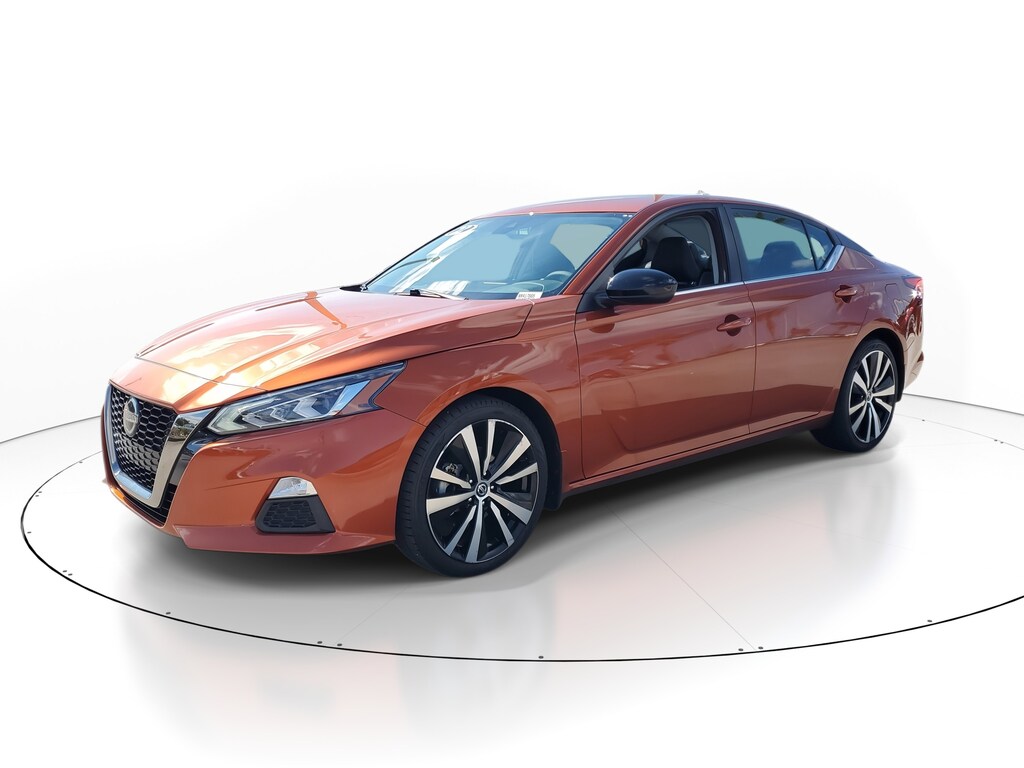 2022 Nissan Altima 2.5 SR photo 2
