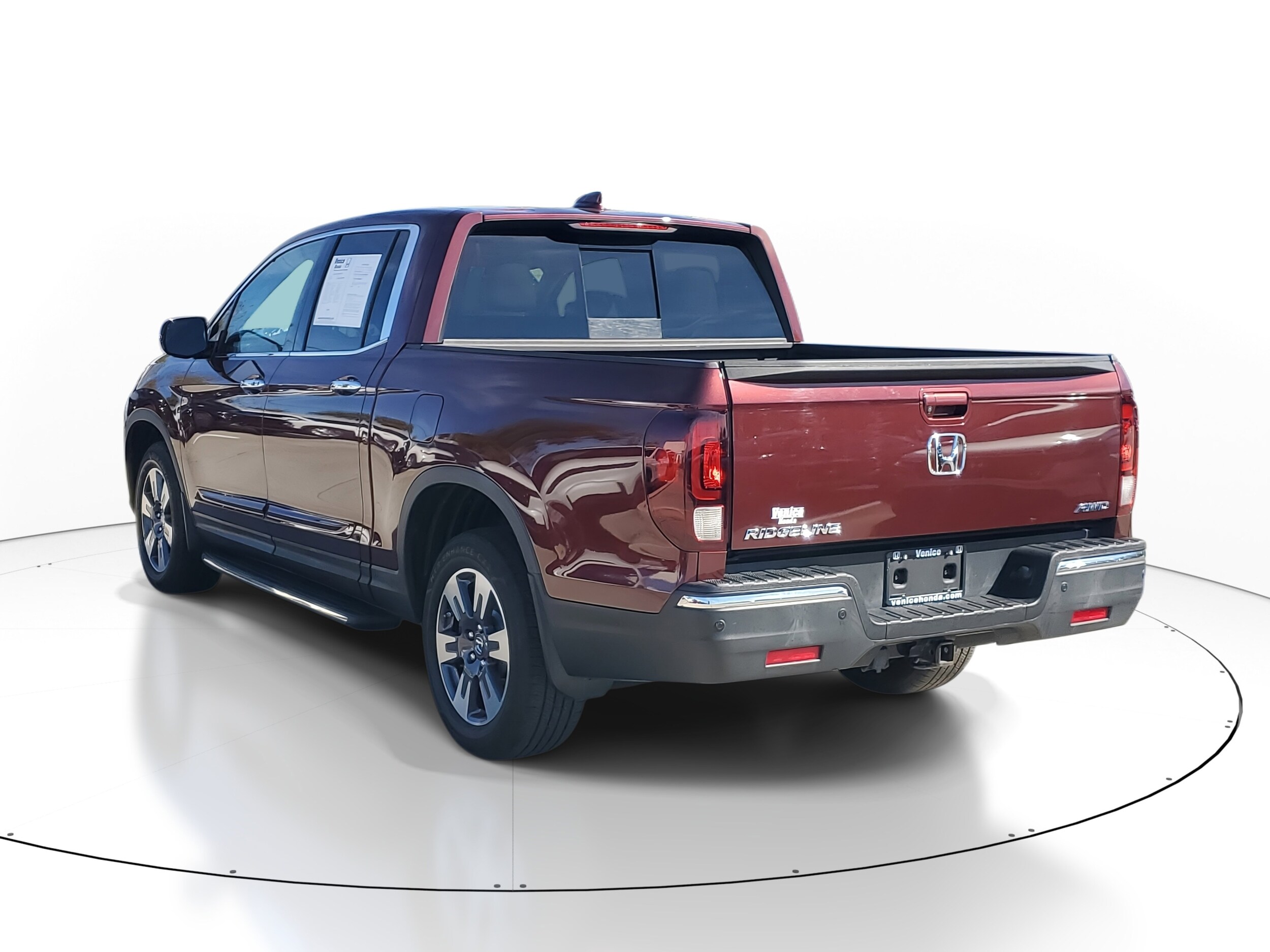 2018 Honda Ridgeline RTL-E photo 3