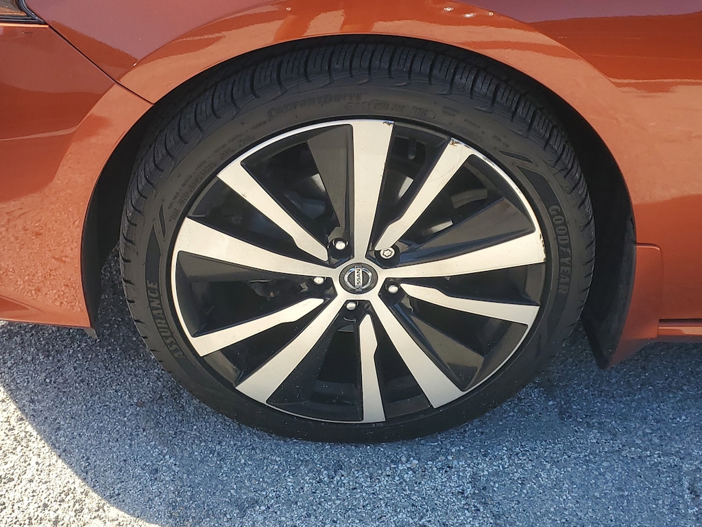 Used 2020 Nissan Altima 2.5 SR Sedan