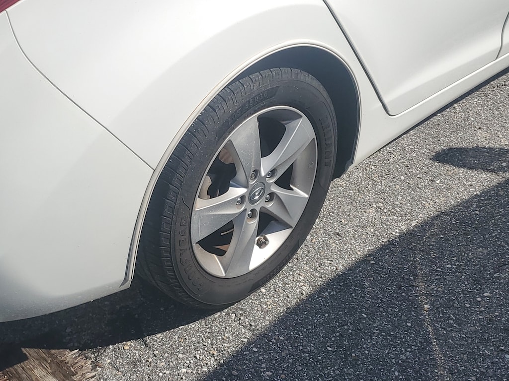 Used 2013 Hyundai Elantra GLS Sedan