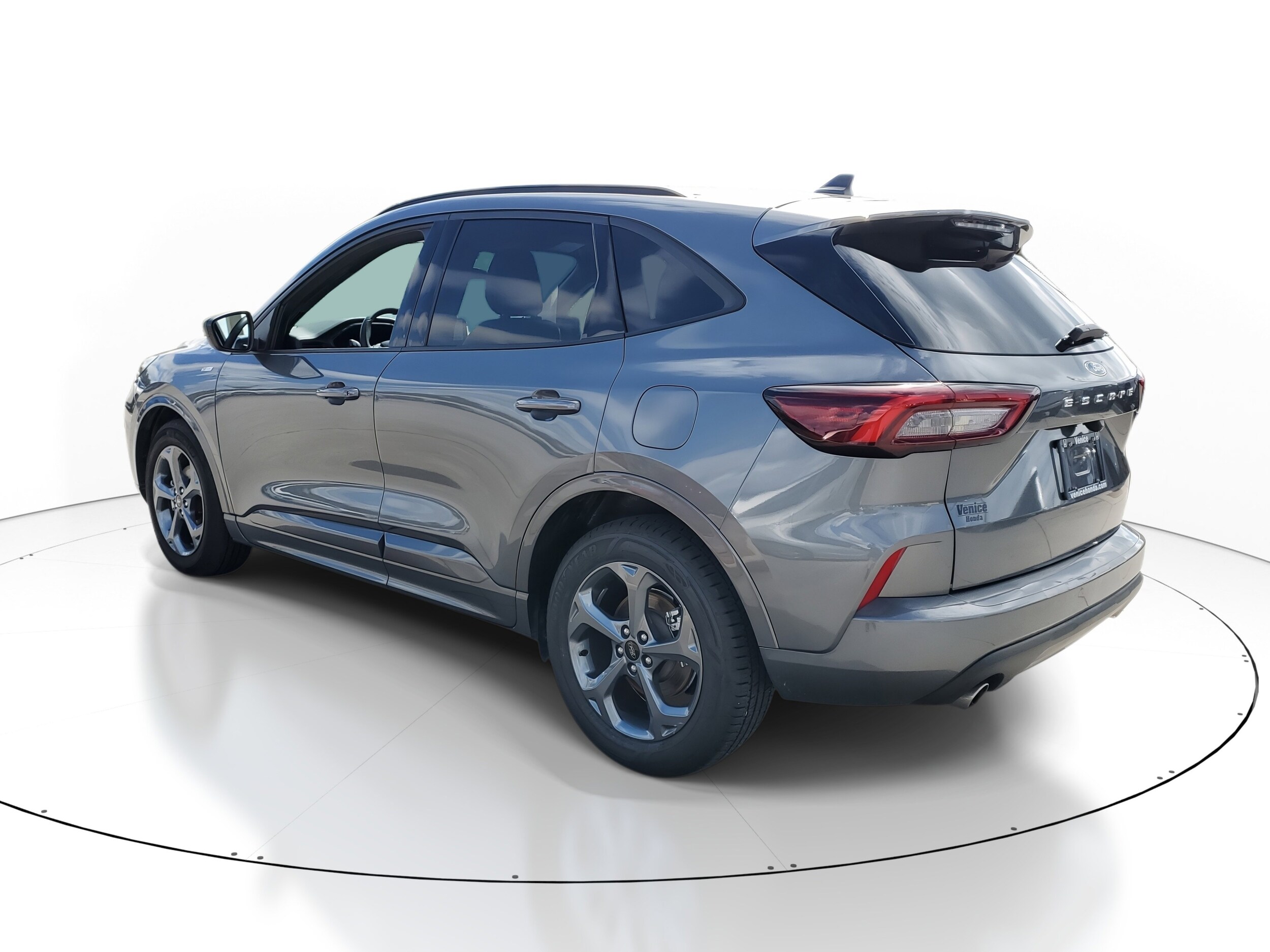 2024 Ford Escape ST-Line photo 3