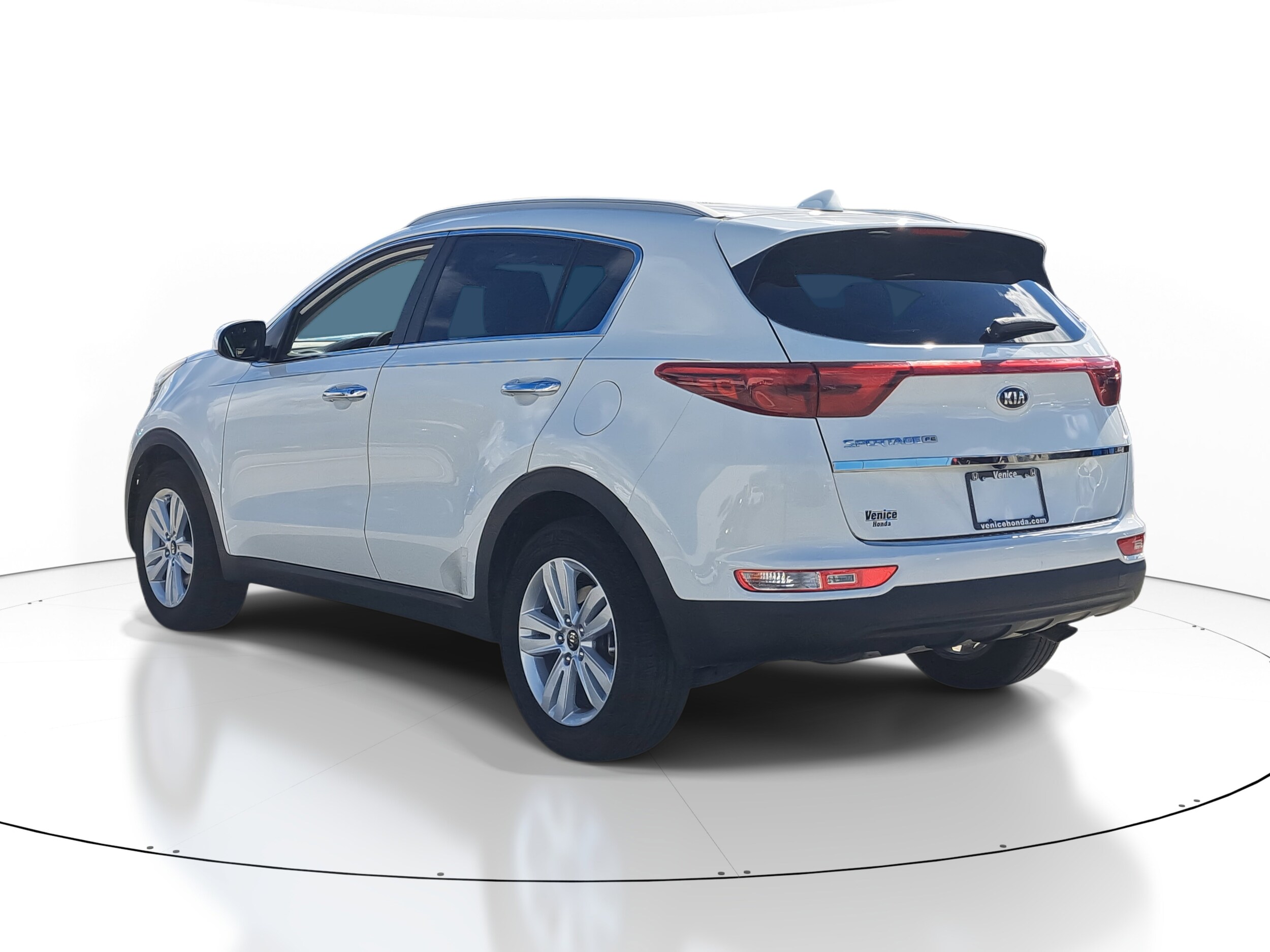 2019 Kia Sportage LX photo 3