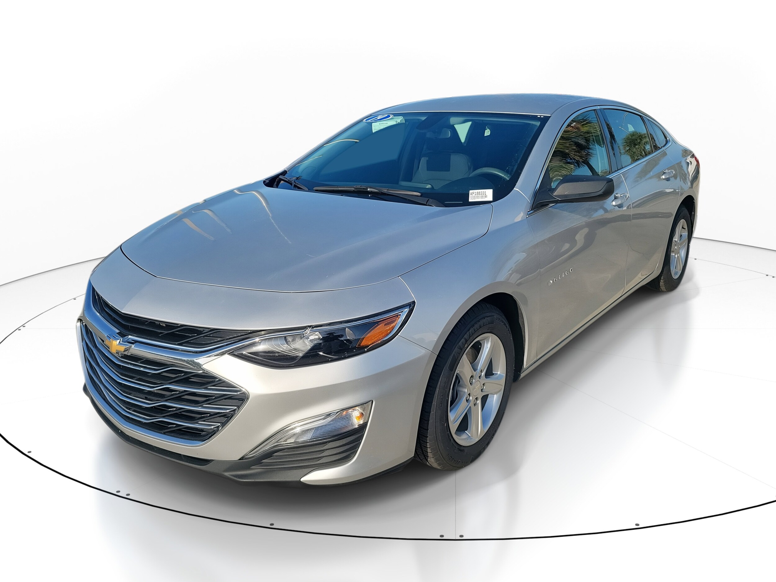 2019 Chevrolet Malibu LS photo 2