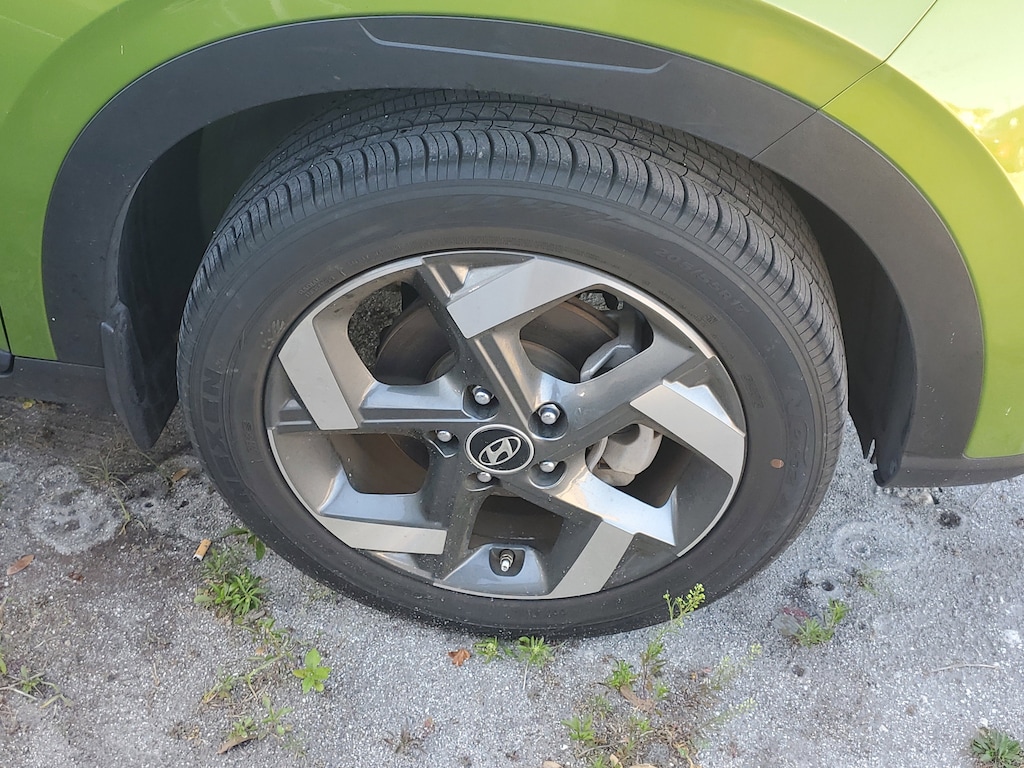 Used 2023 Hyundai Venue SEL SEL IVT