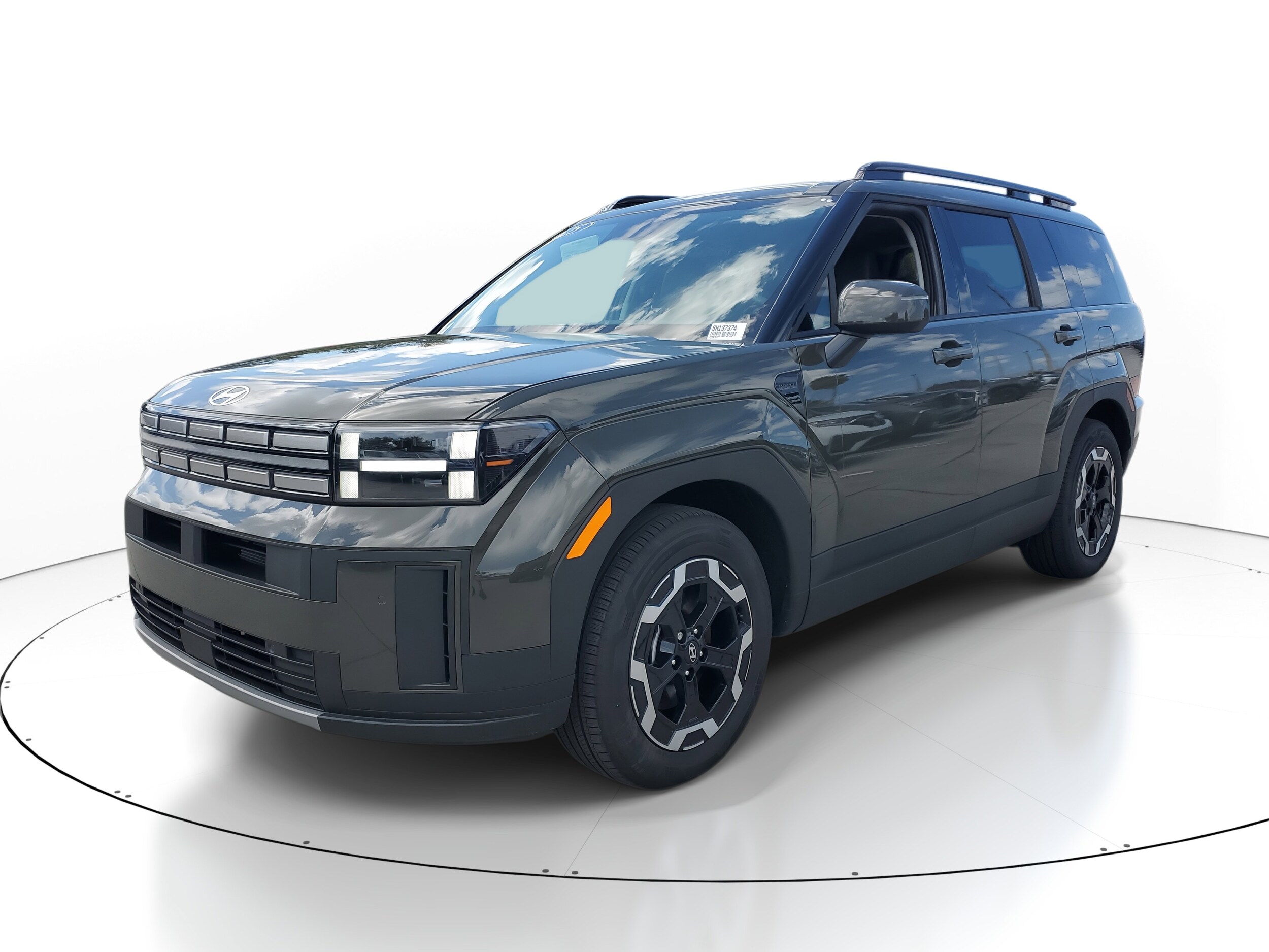 2025 Hyundai Santa Fe SEL photo 2