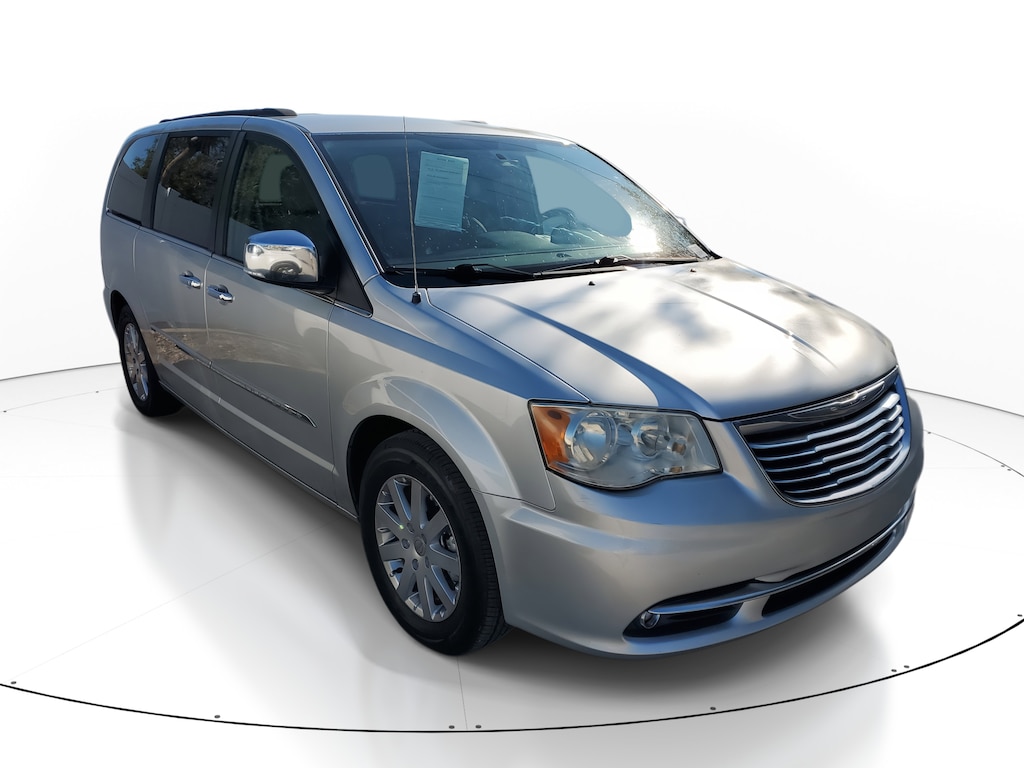Used 2011 Chrysler Town & Country Touring-L Wagon