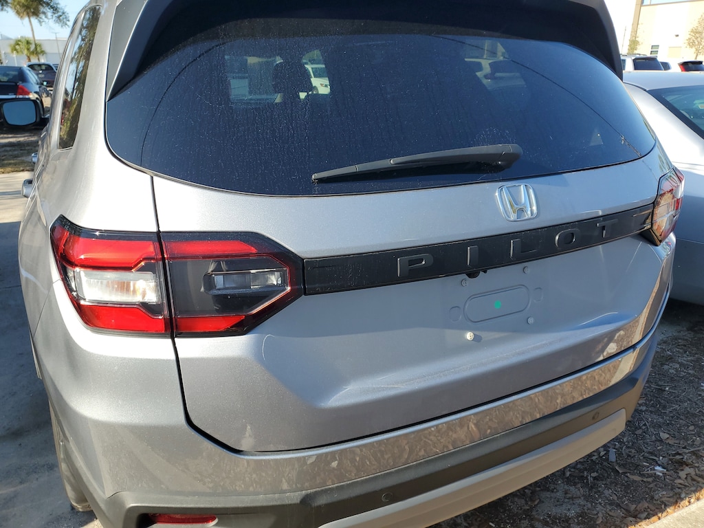 Used 2025 Honda Pilot EX-L EX-L 2WD