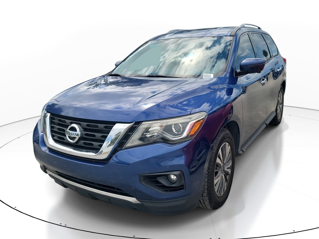 2019 Nissan Pathfinder SL photo 3