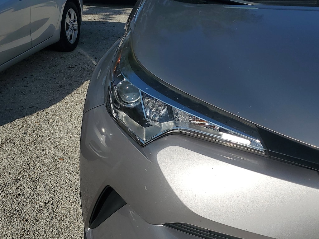Used 2019 Toyota C-HR XLE XLE FWD