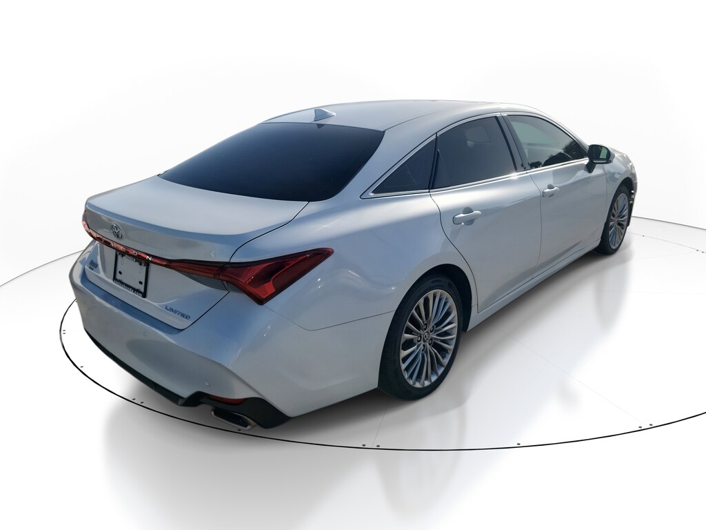 2019 Toyota Avalon Limited photo 4