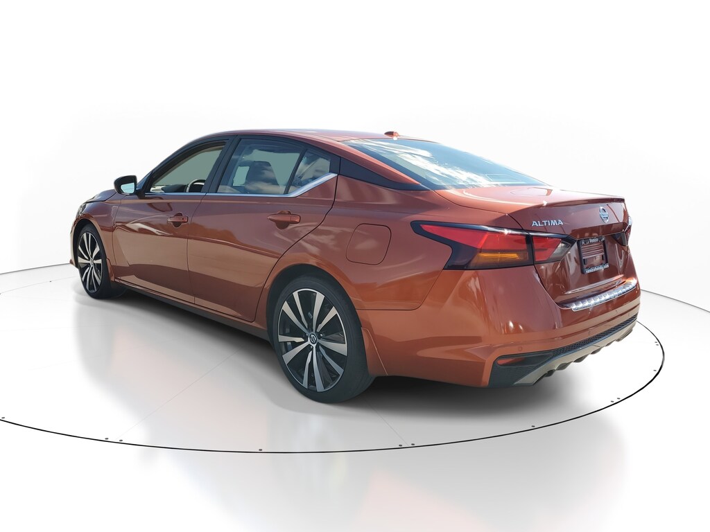 2022 Nissan Altima 2.5 SR photo 3