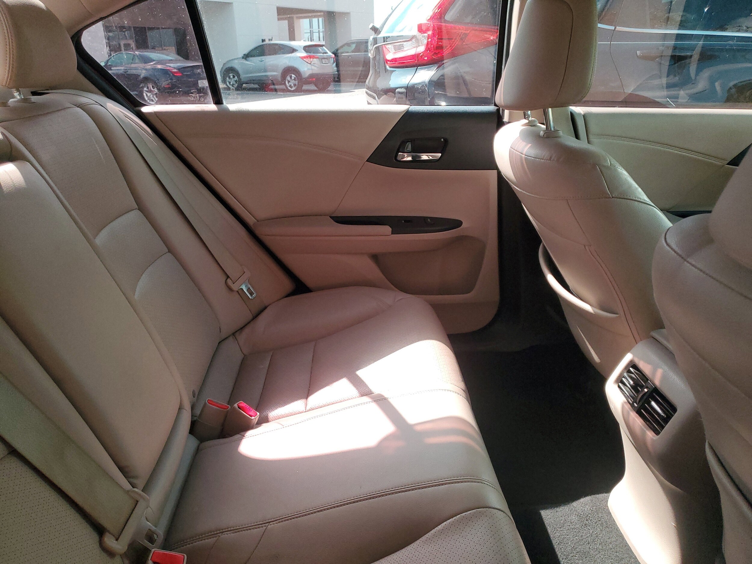 2017 Honda Accord Touring photo 2