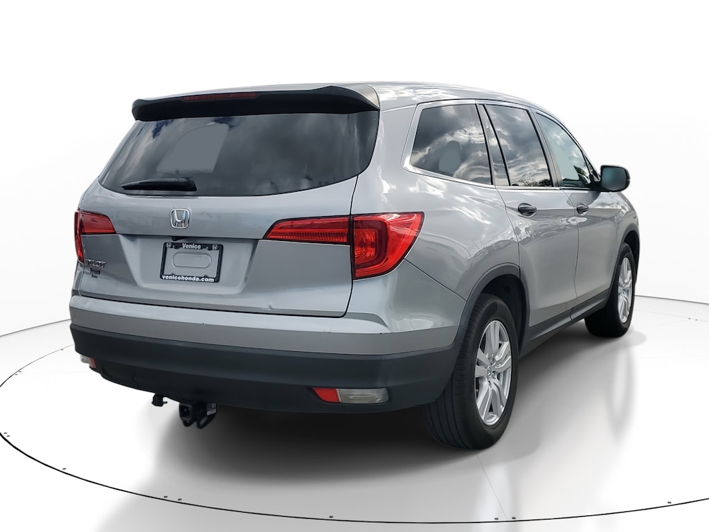 Used 2017 Honda Pilot LX LX 2WD