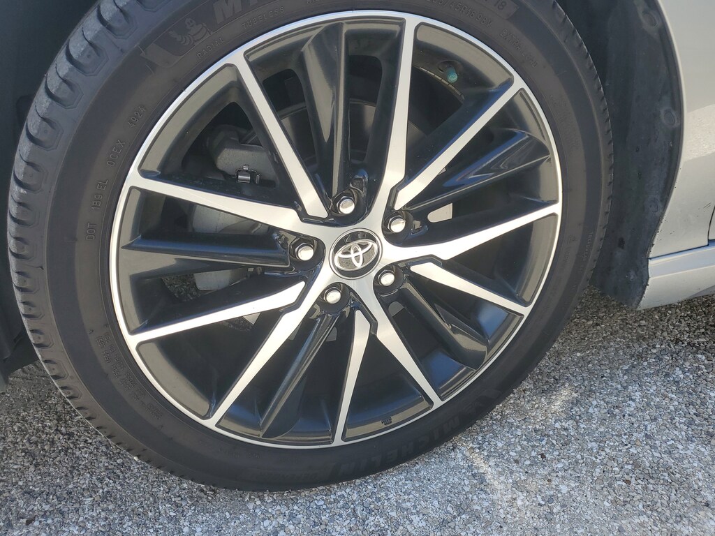 Used 2022 Toyota Camry SE SE Auto