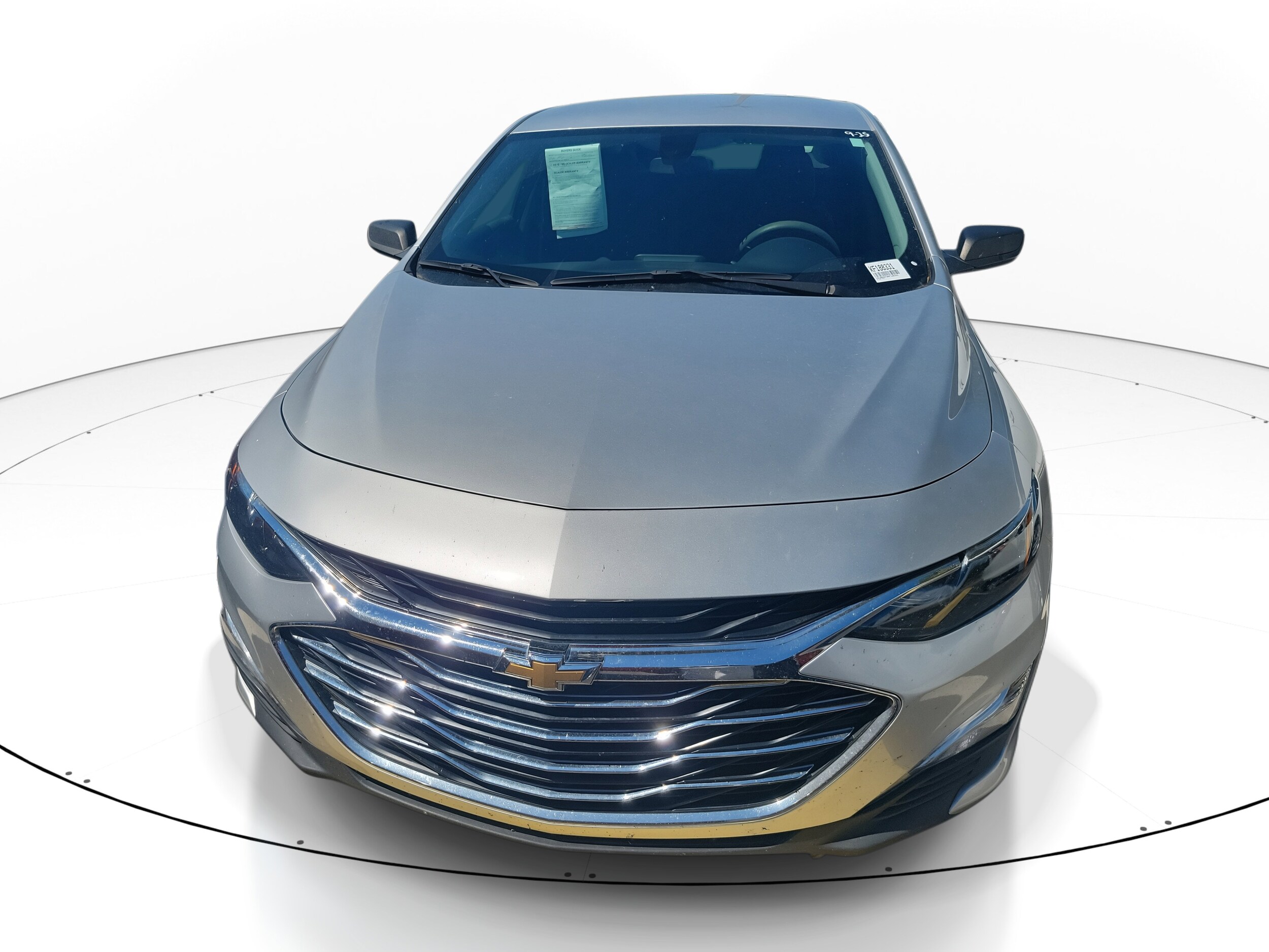 2019 Chevrolet Malibu LS photo 2