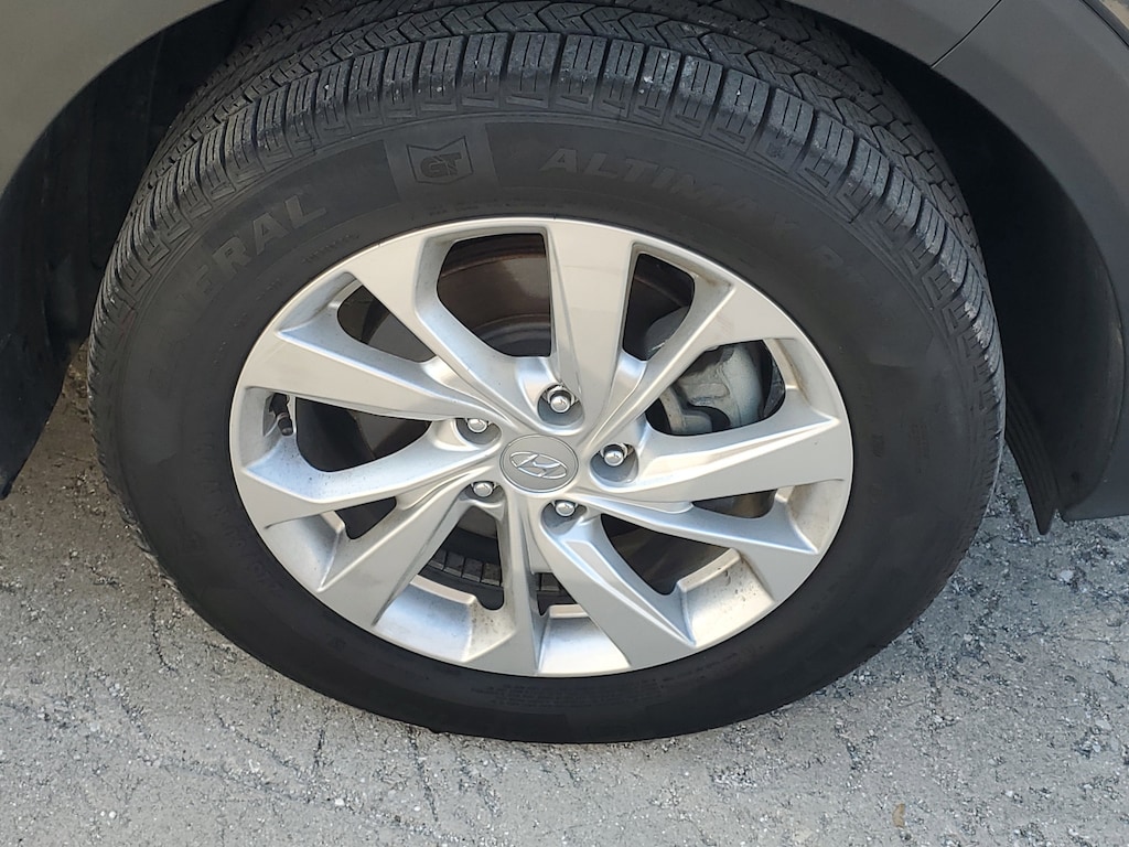 Used 2019 Hyundai Tucson SE SE AWD