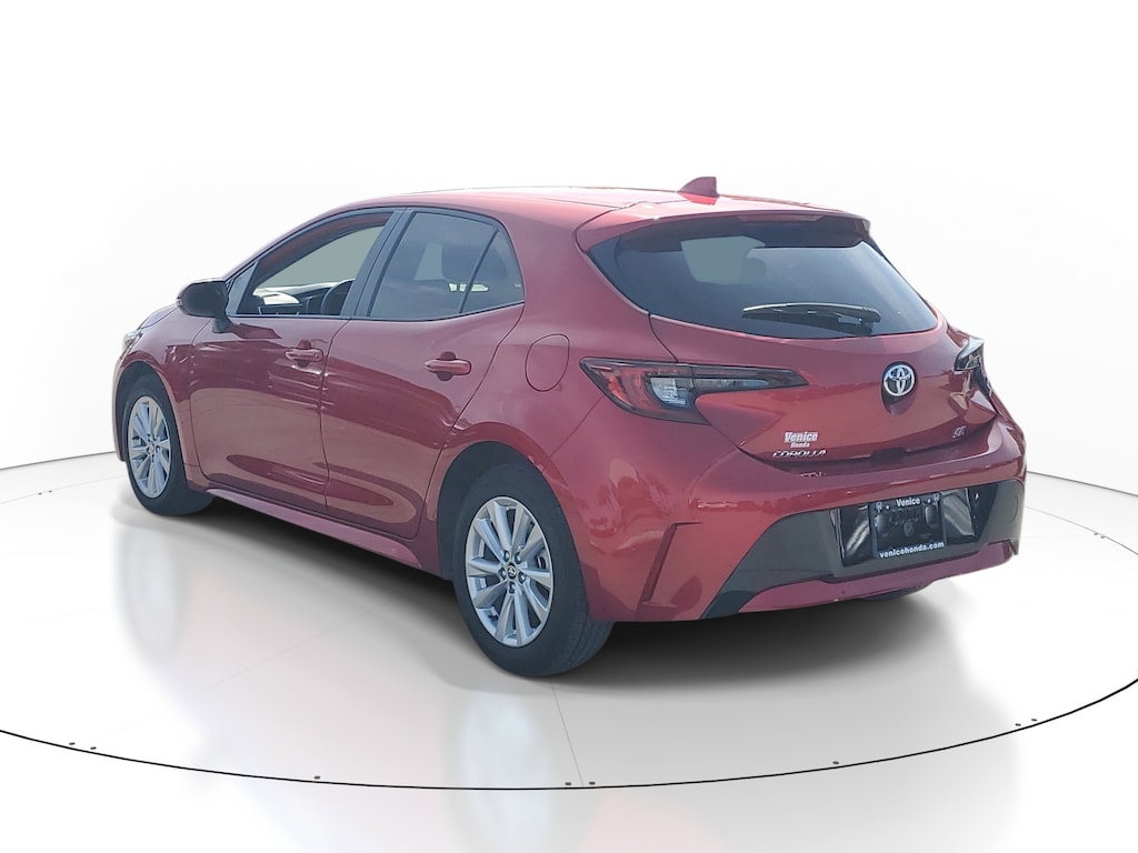 Used 2025 Toyota Corolla Hatchback SE SE CVT