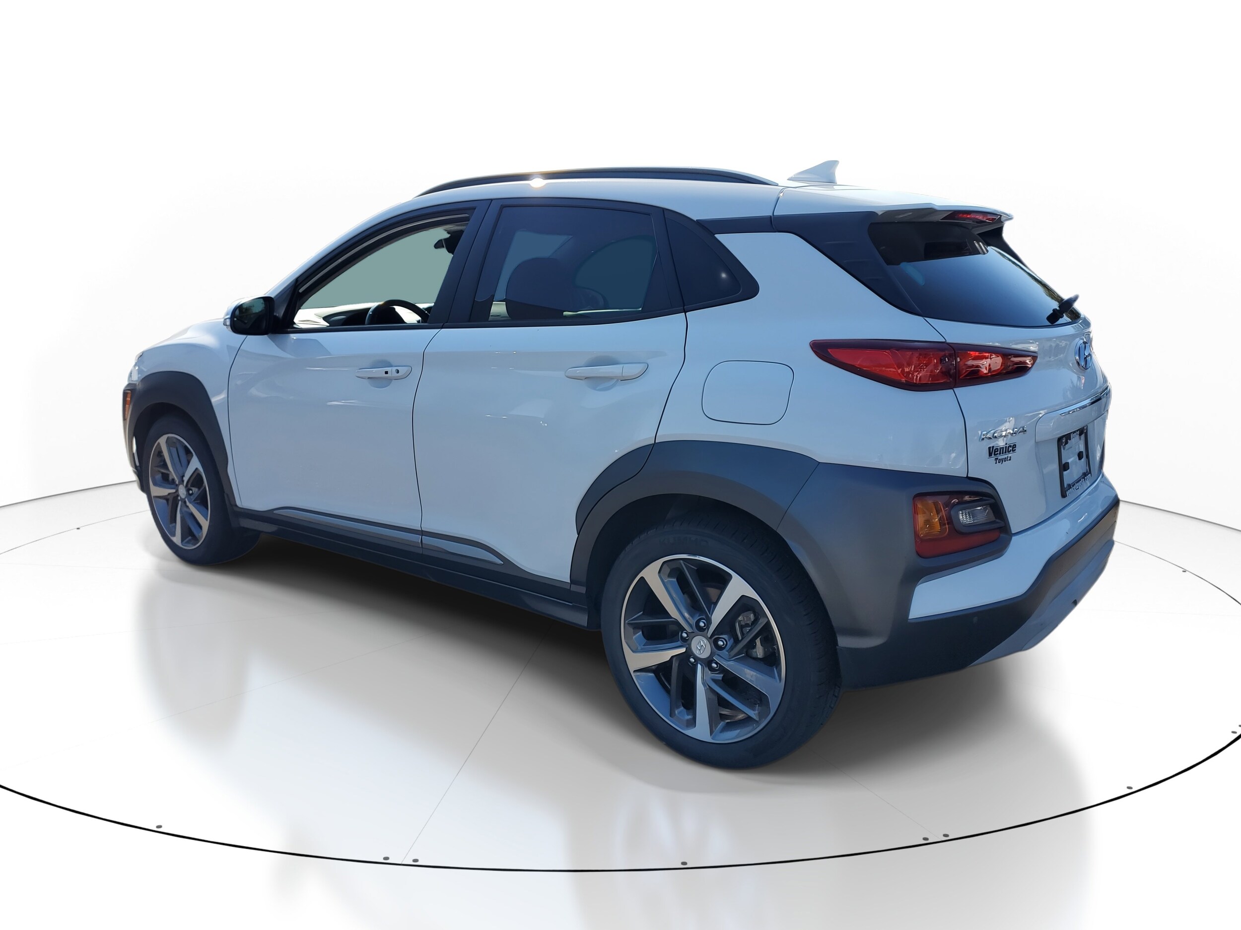 2021 Hyundai Kona Ultimate photo 3