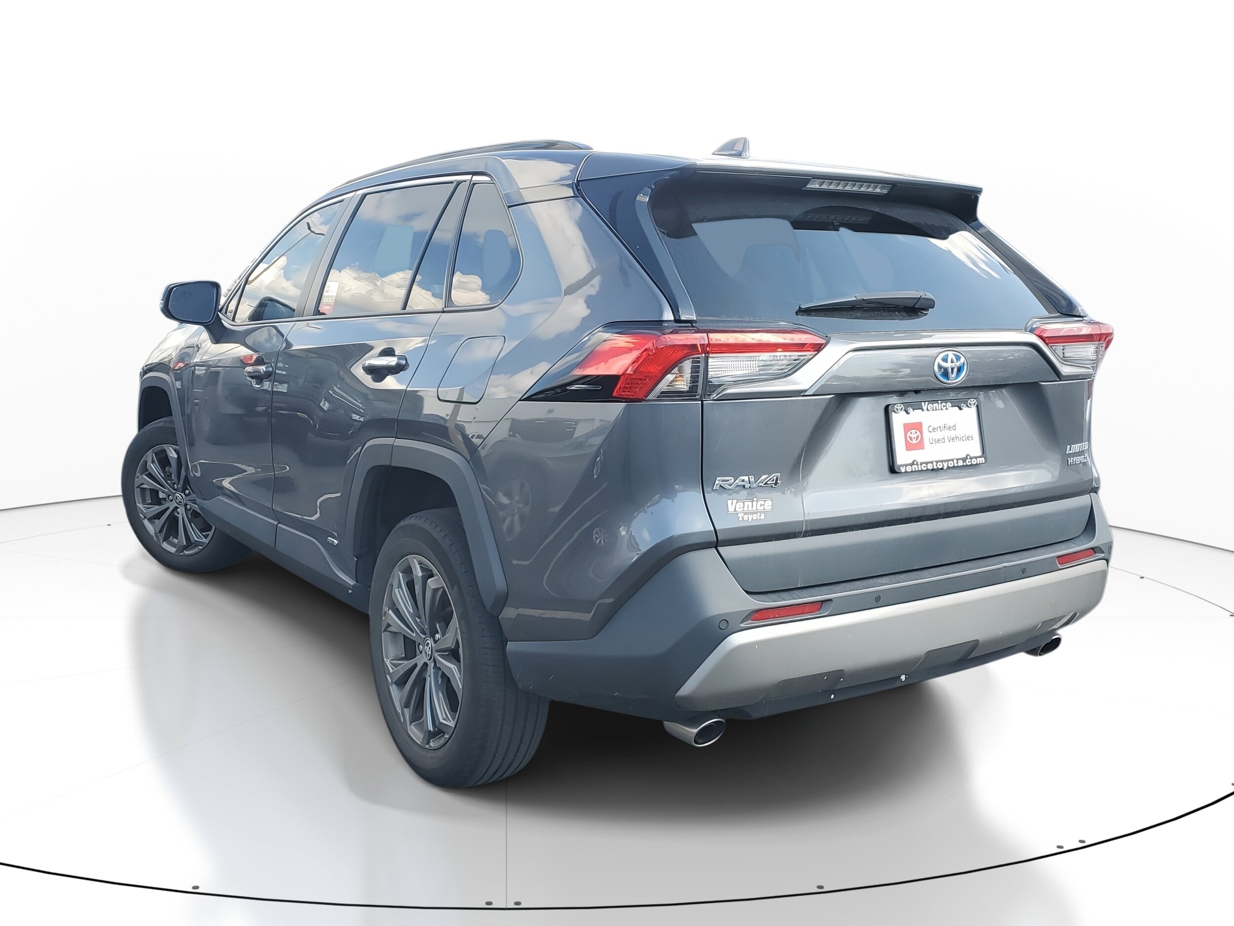 2022 Toyota RAV4 Hybrid Limited photo 4