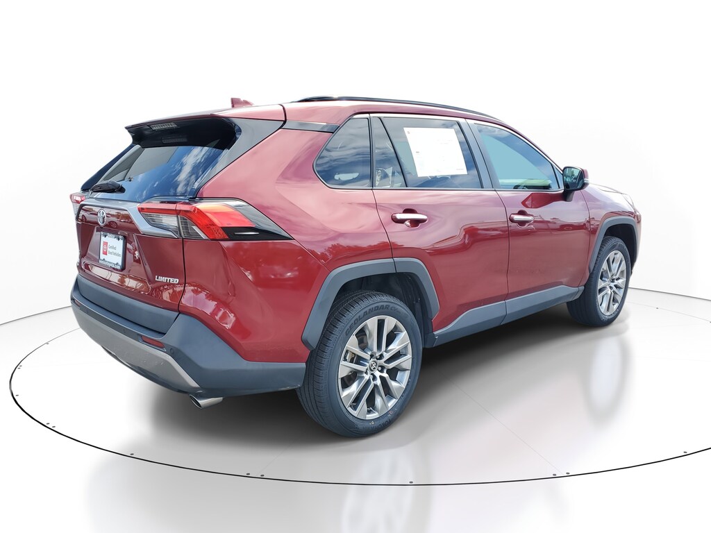 2022 Toyota RAV4 Limited photo 4