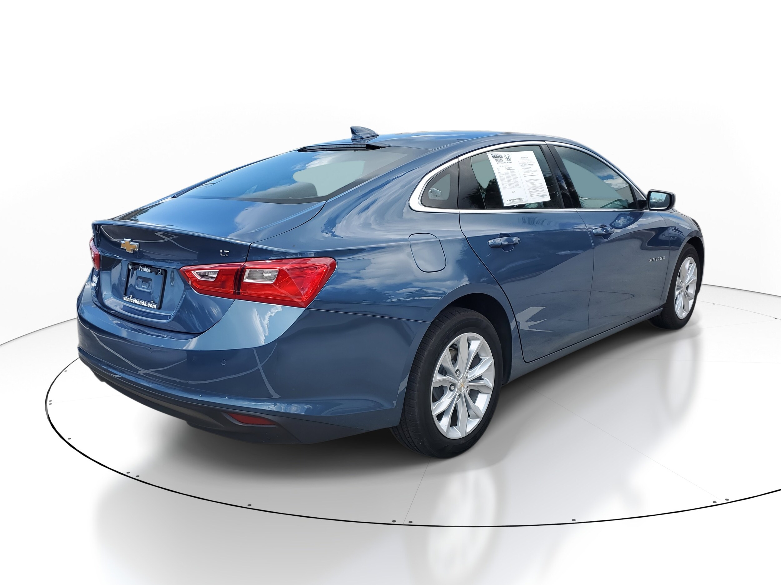 2024 Chevrolet Malibu 1LT photo 4