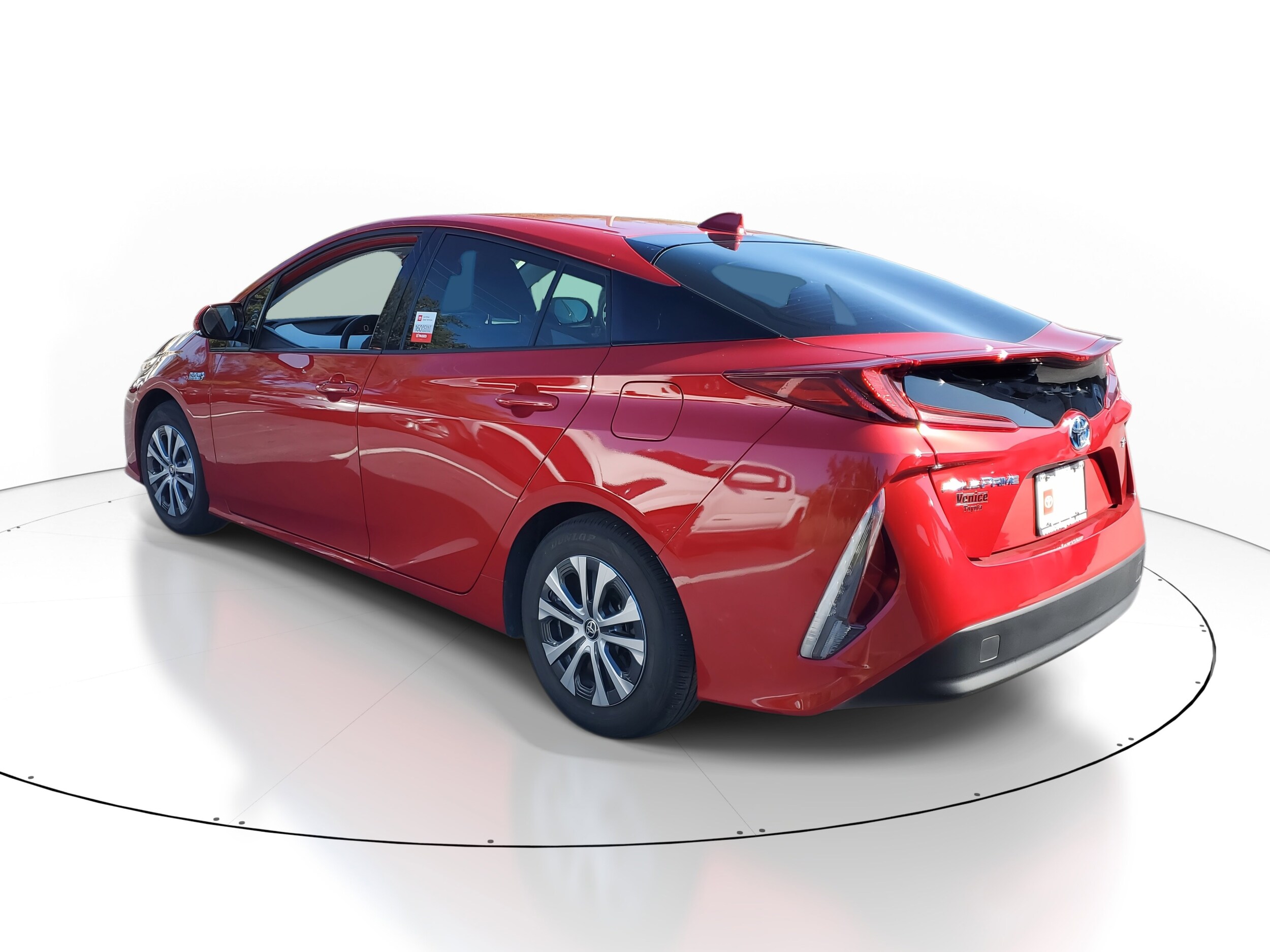 2020 Toyota Prius Prime XLE photo 2