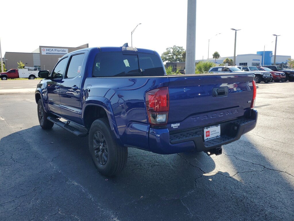 2022 Toyota Tacoma SR5 V6 photo 3