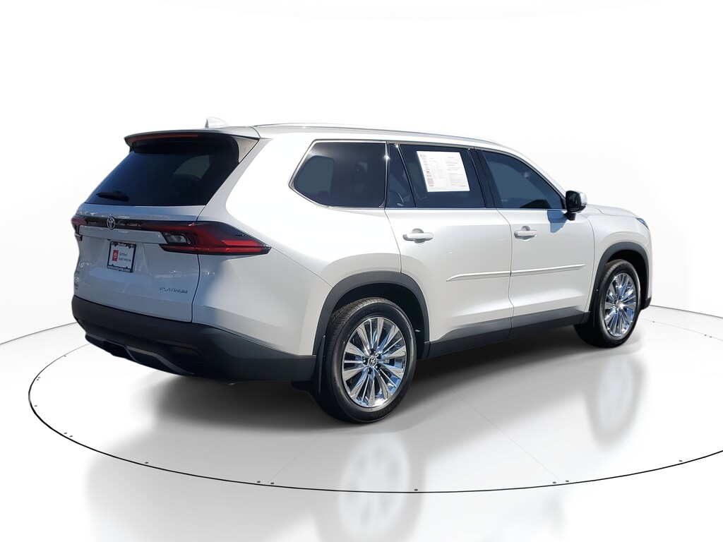 2025 Toyota Grand Highlander Platinum photo 4