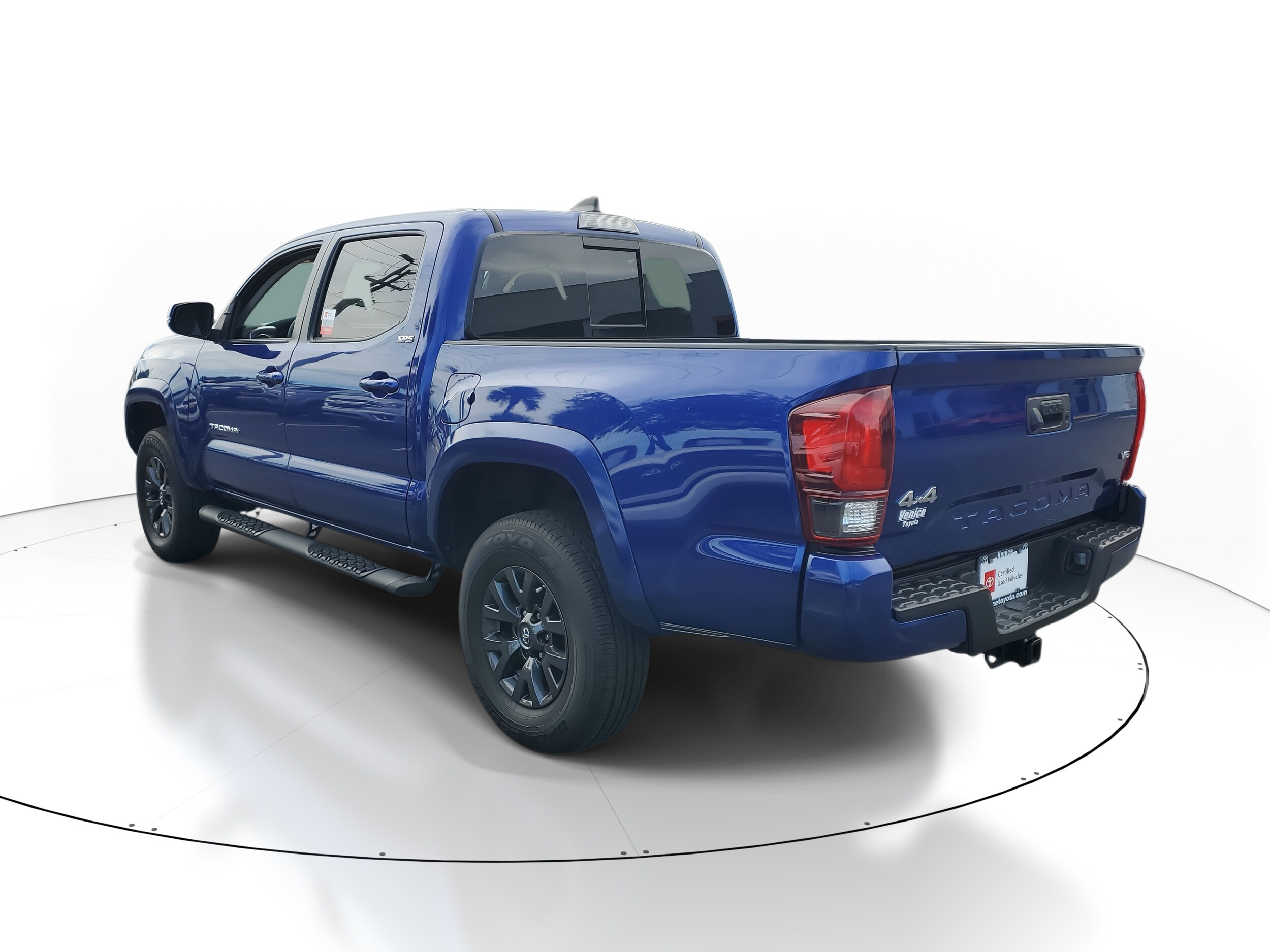 2023 Toyota Tacoma SR5 V6 photo 3