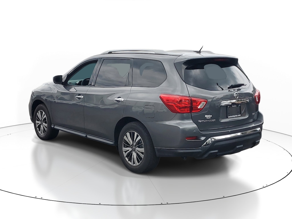 Used 2018 Nissan Pathfinder SV SUV