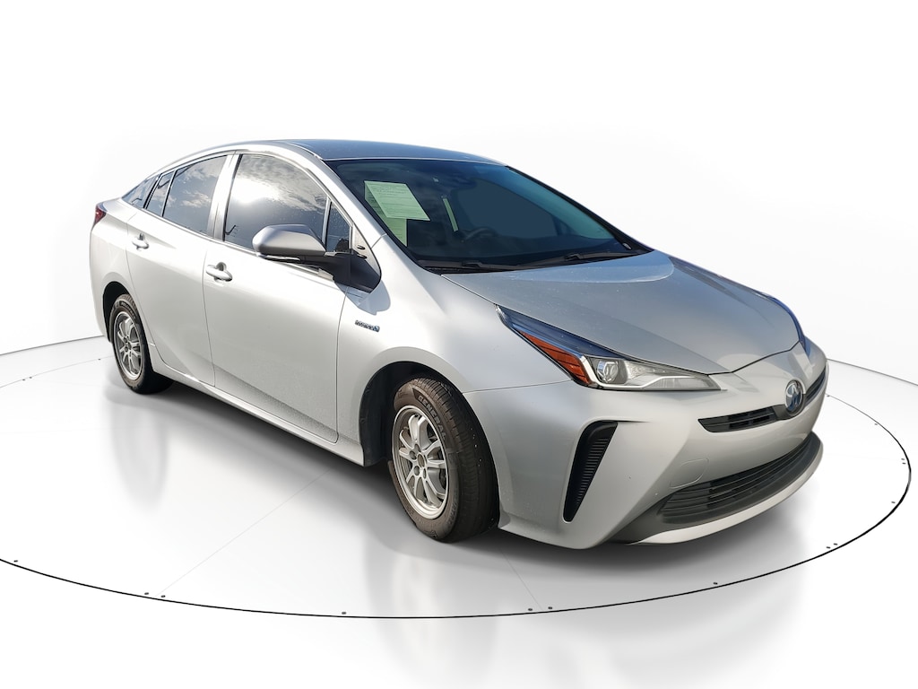 Used 2020 Toyota Prius L Hatchback