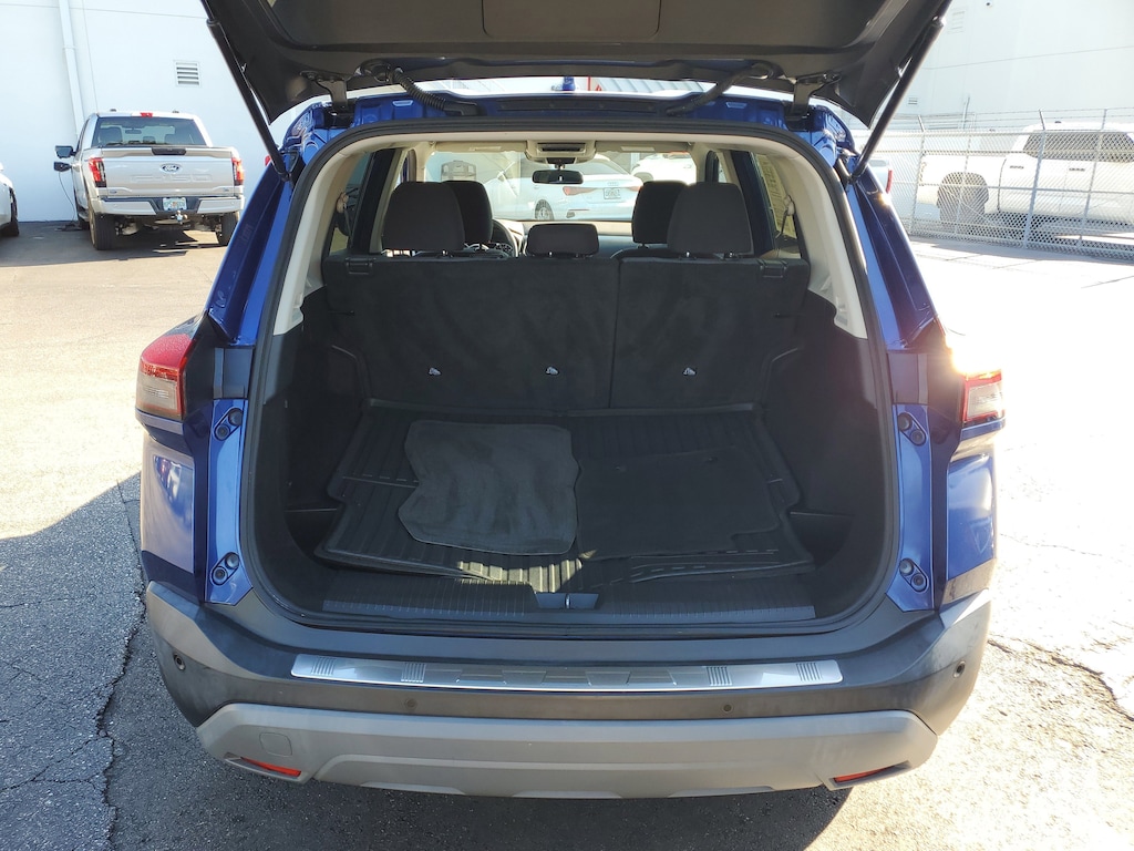 Used 2021 Nissan Rogue SV SUV
