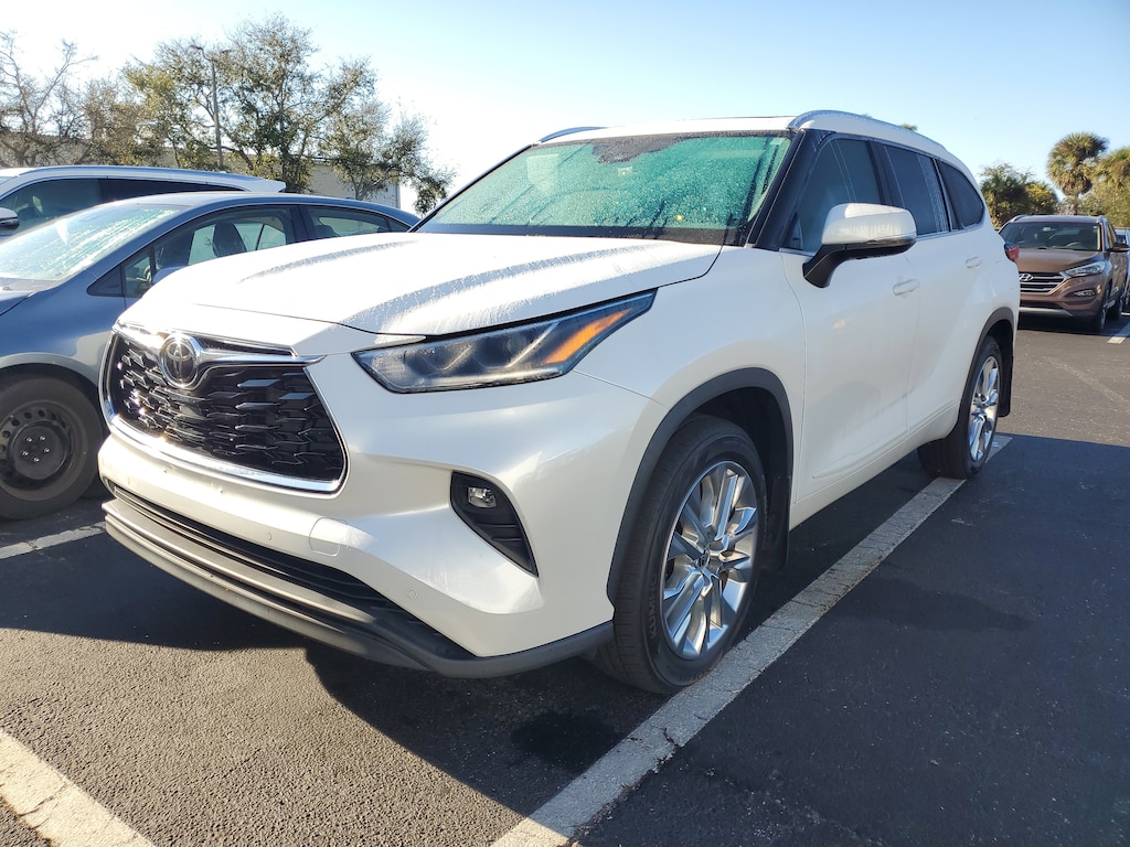 Certified 2022 Toyota Highlander Limited SUV
