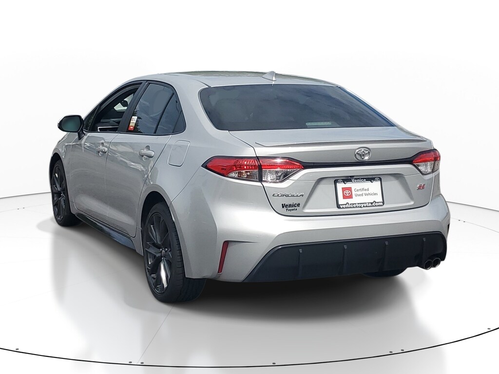 Used 2024 Toyota Corolla SE Sedan