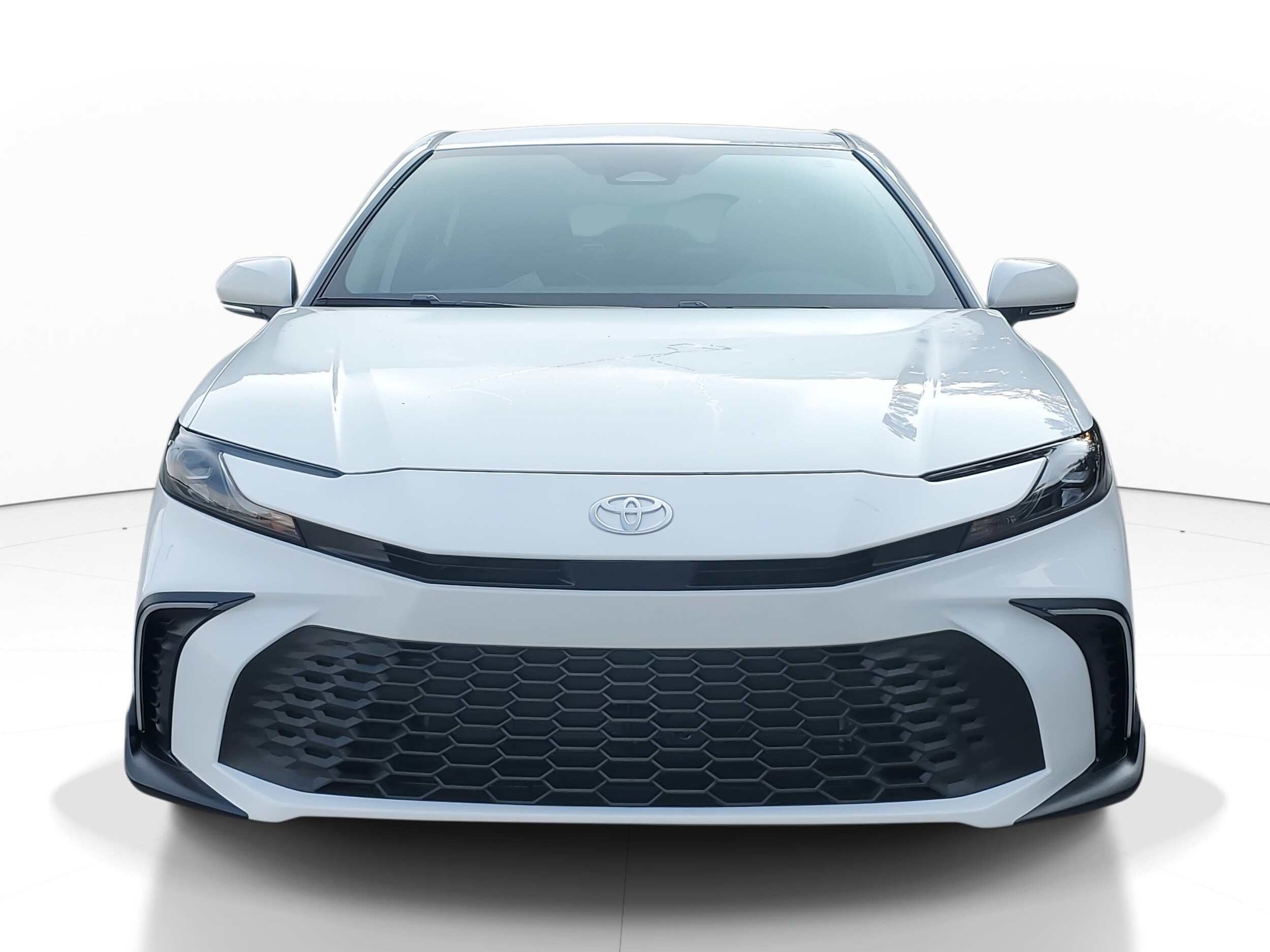 2025 Toyota Camry SE photo 2