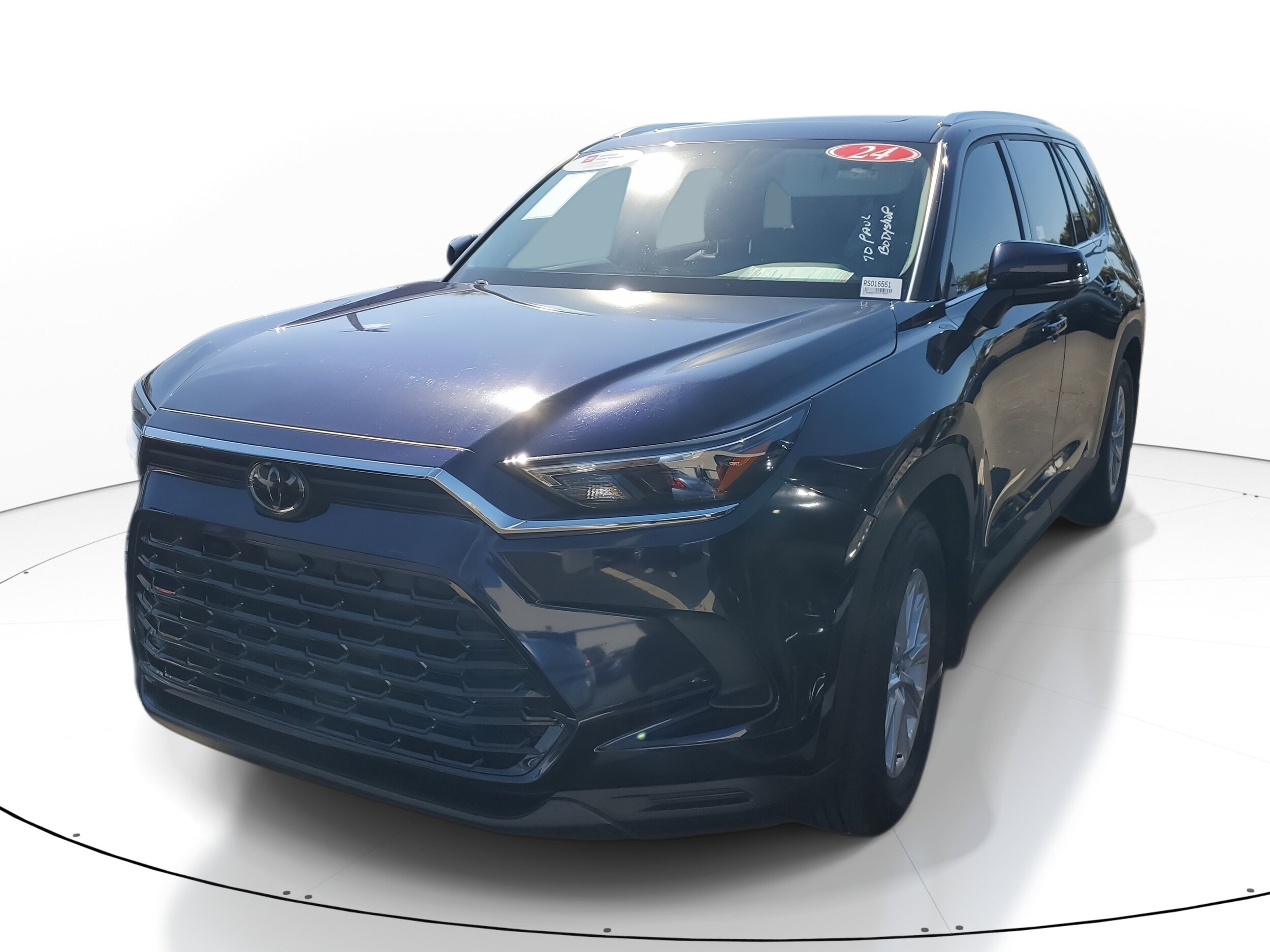 2024 Toyota Grand Highlander XLE photo 2