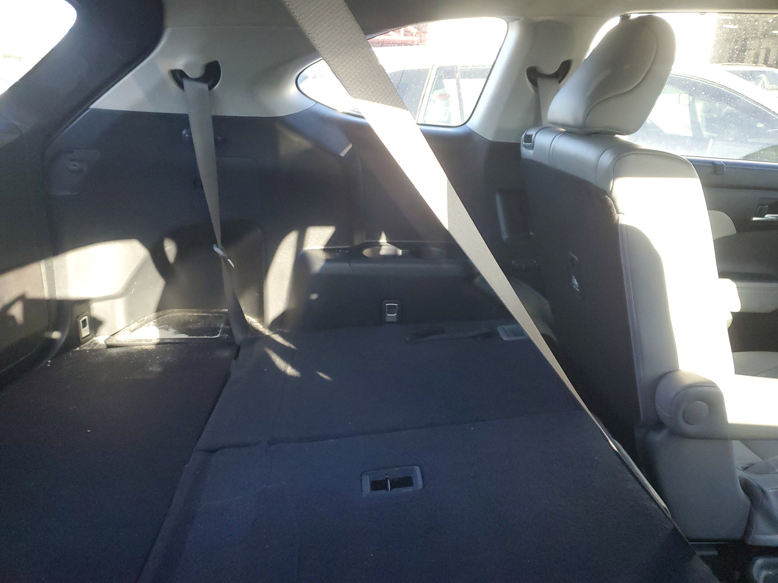 2022 Toyota Highlander XLE photo 2