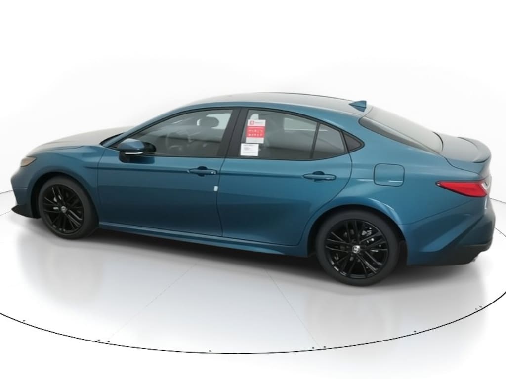 Used 2026 Toyota Camry SE Sedan