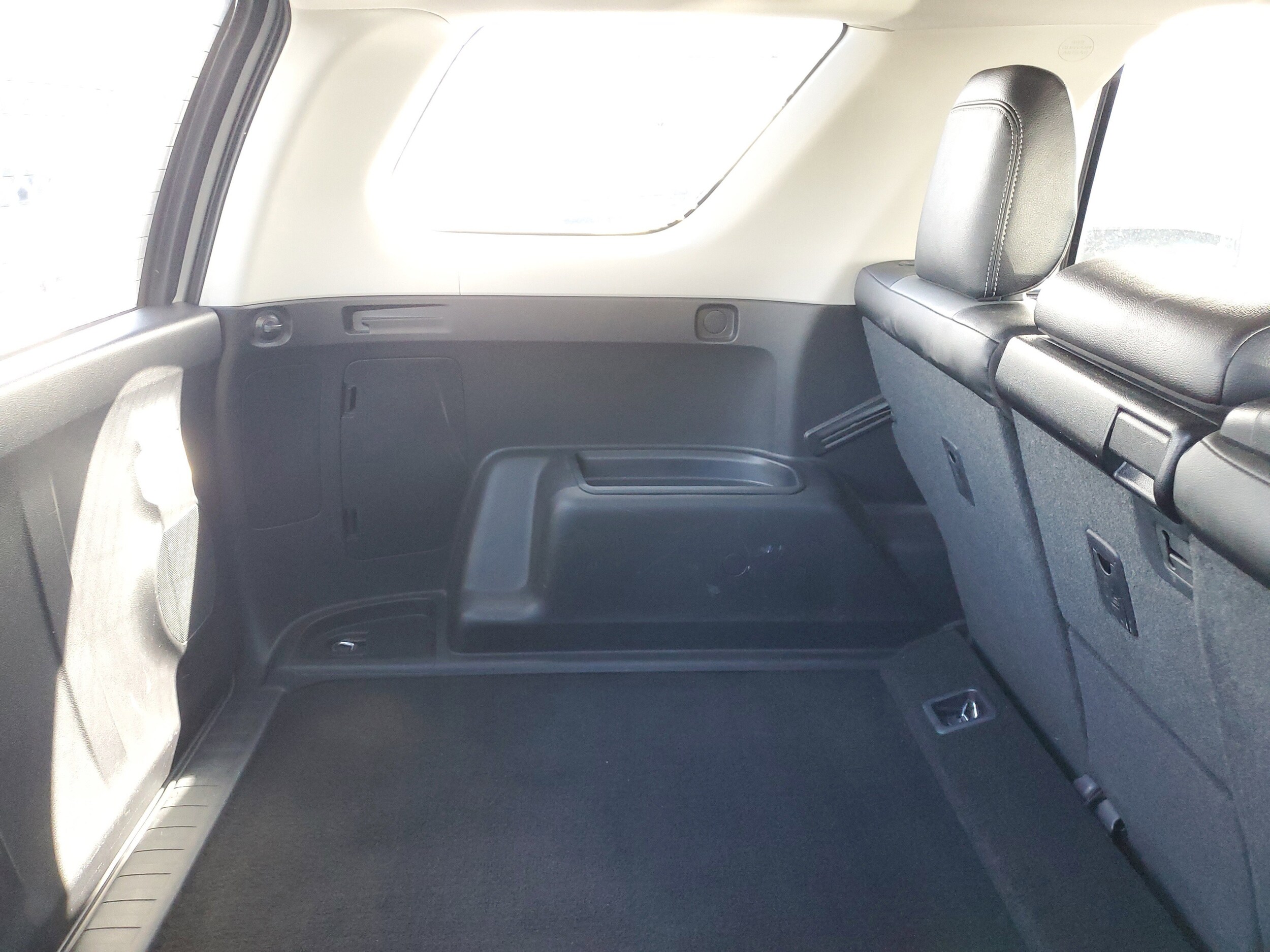 2017 Toyota 4Runner SR5 Premium photo 4